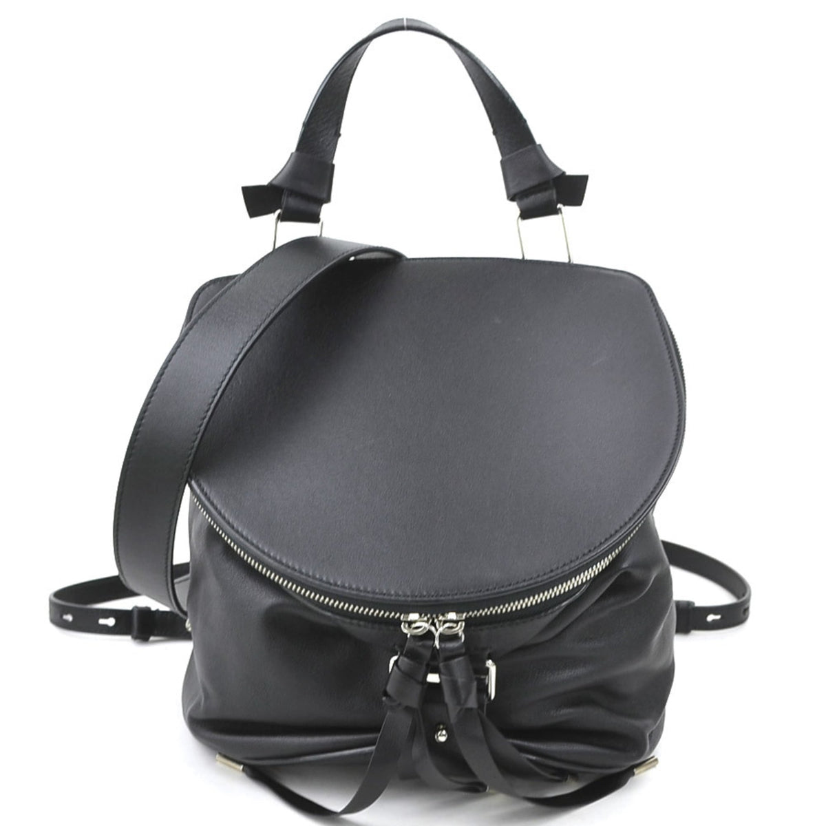 Bally Black Leather Shoulder Bag (Pre-Owned)