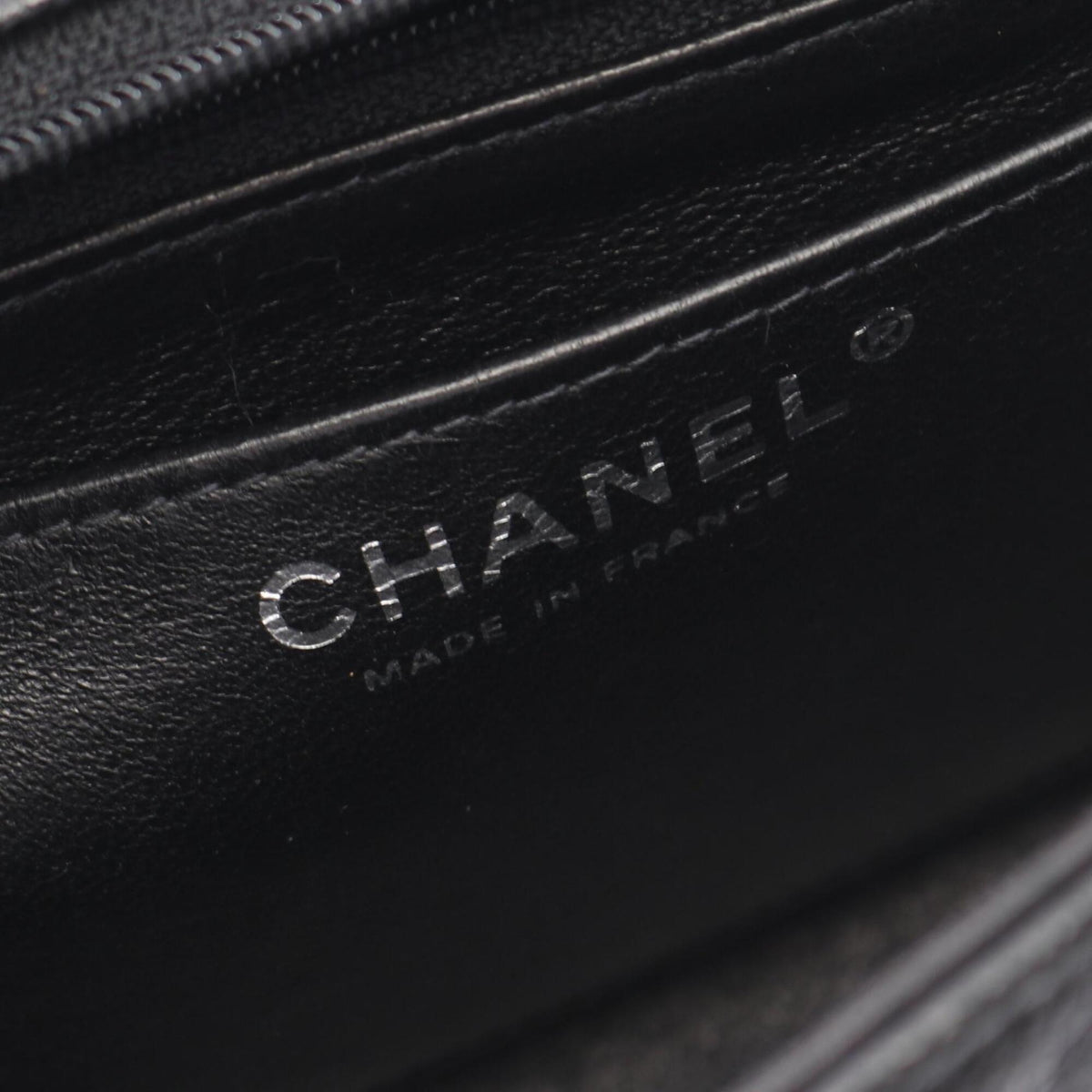 Chanel Black Grained Calfskin Handbag Shoulder Bag (Pre-Owned)