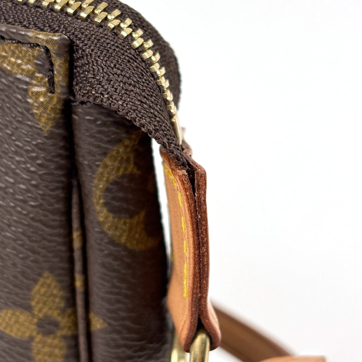 Louis Vuitton Brown Monogram Pochette (Pre-Owned)