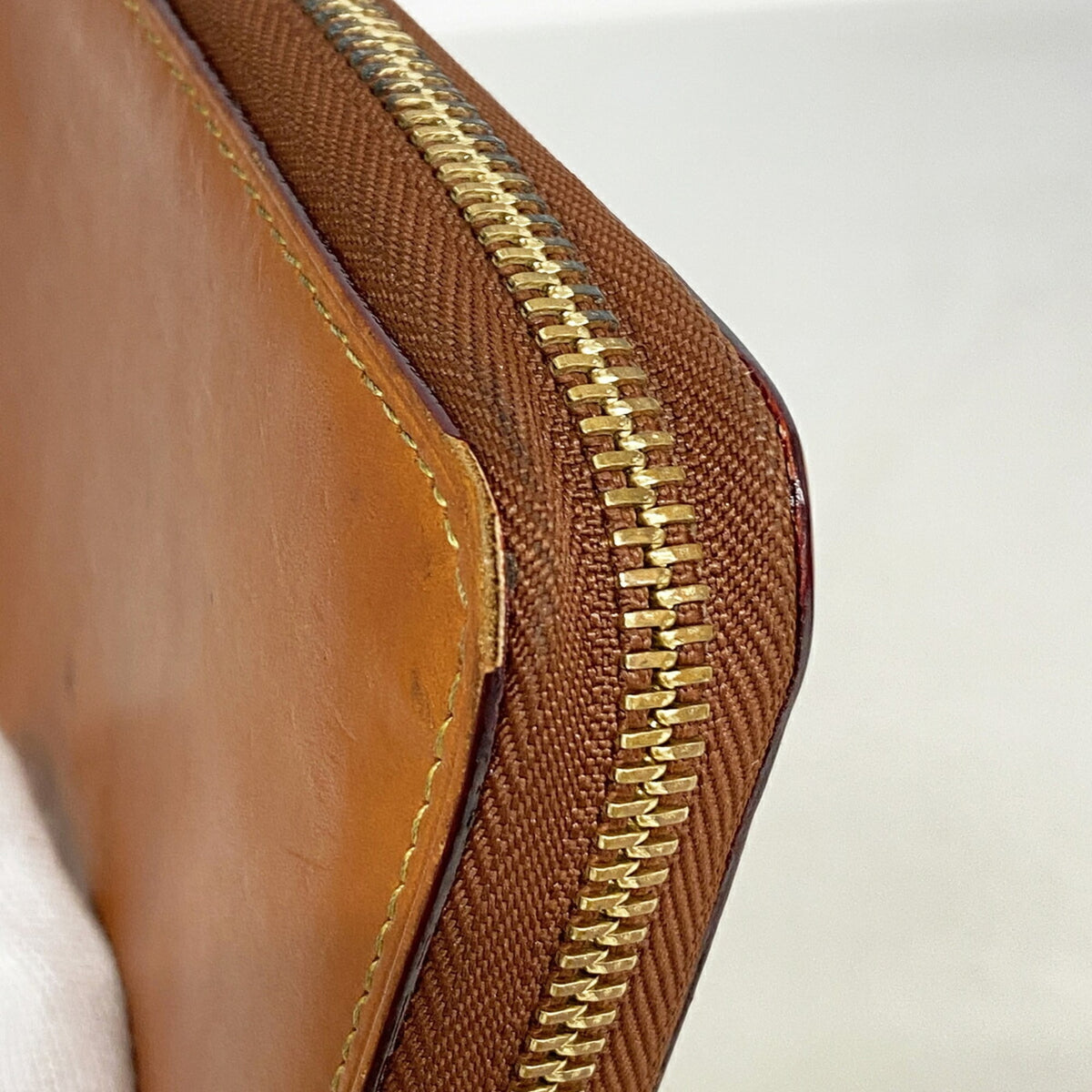 Louis Vuitton Camel Long Wallet (Bi-Fold) (Pre-Owned)