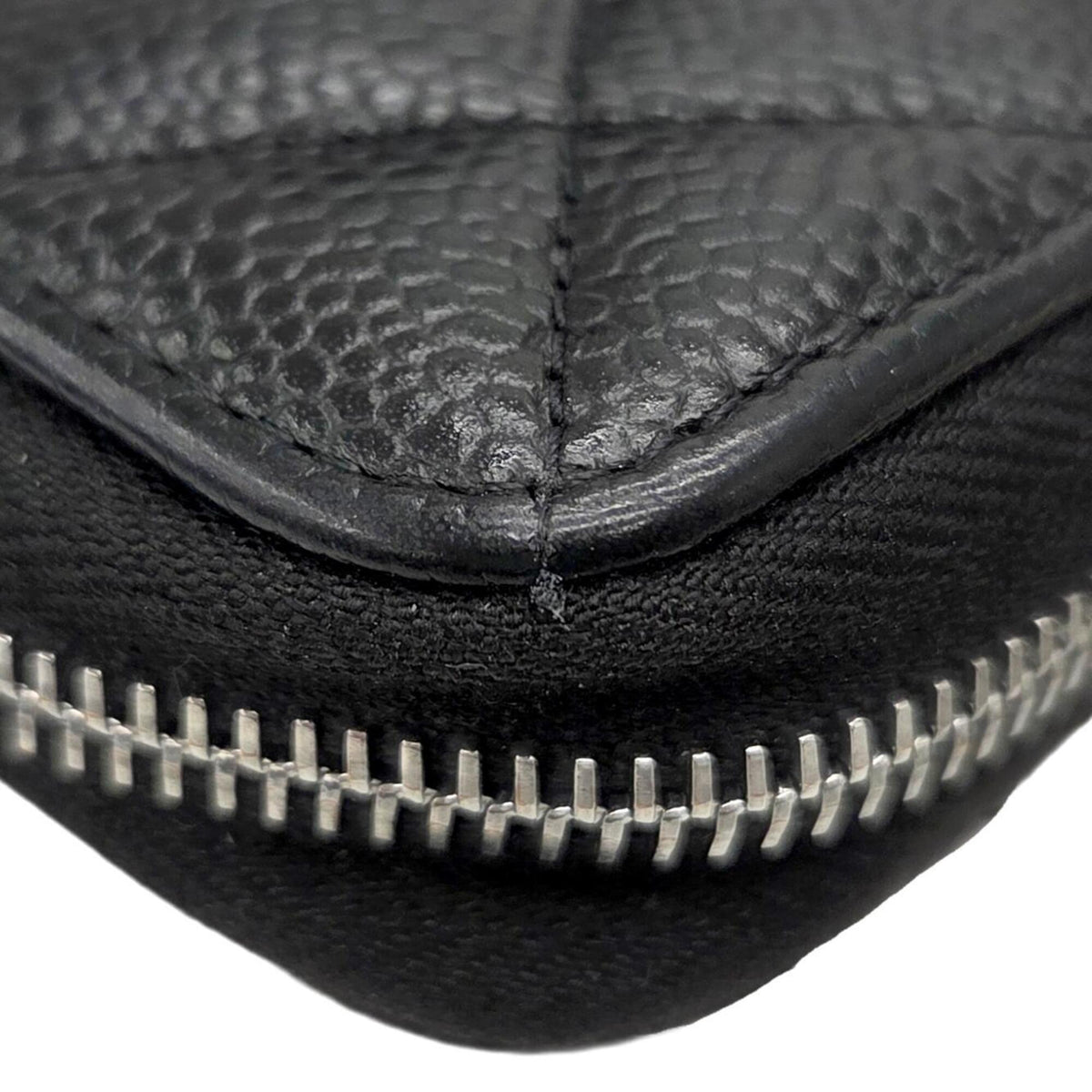 Chanel Black Grained Calfskin Long Wallet (Bi-Fold) (Pre-Owned)