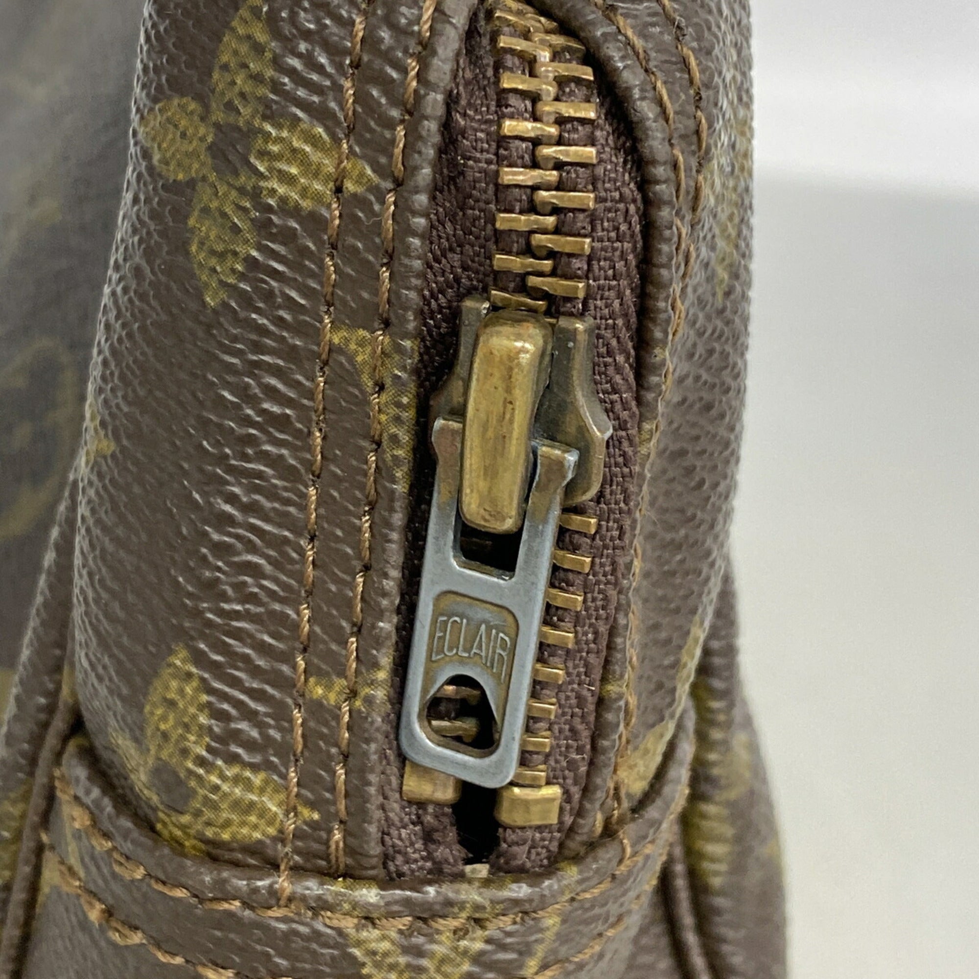 Louis Vuitton Brown Pouch (Pre-Owned)