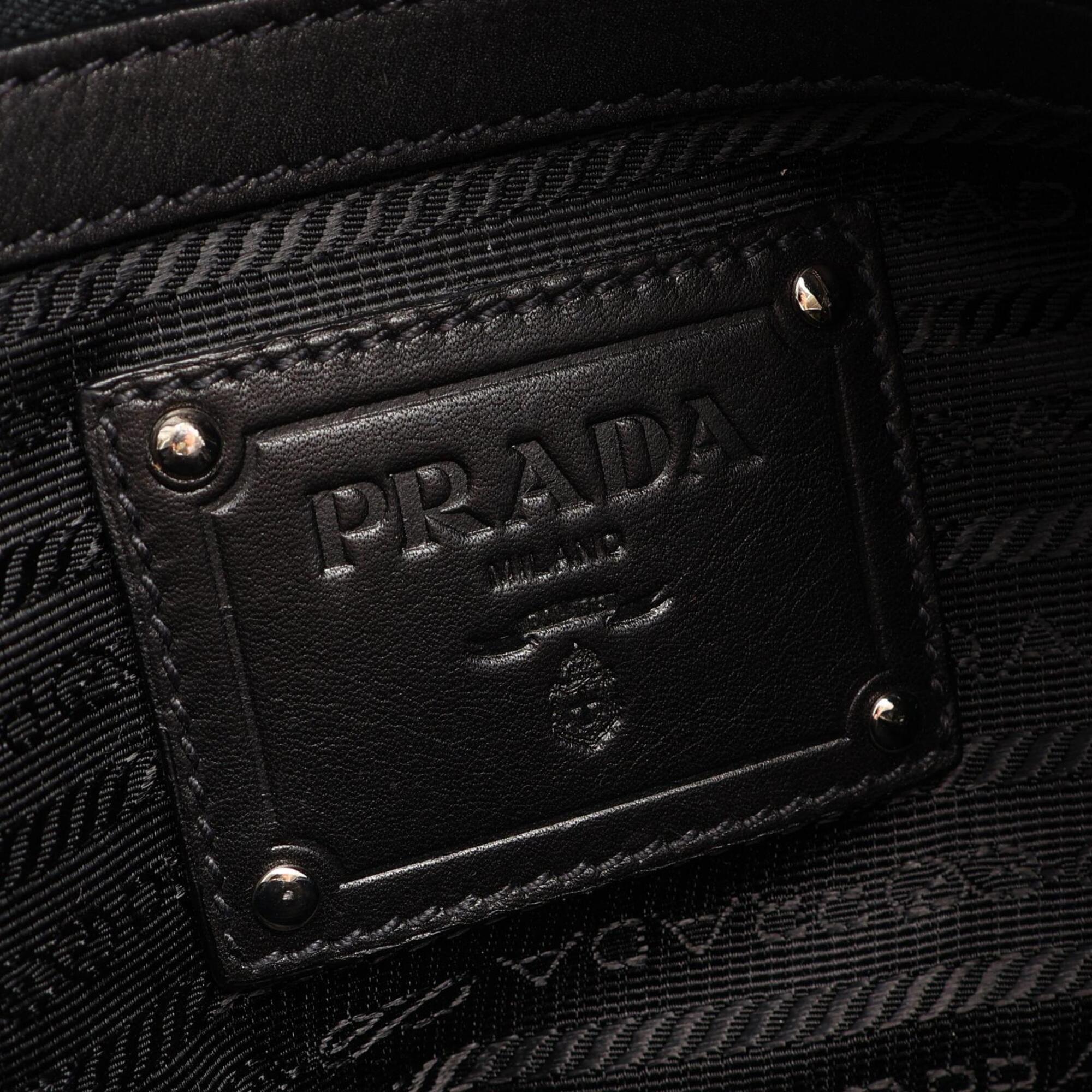 Prada Black Leather Handbag (Pre-Owned)