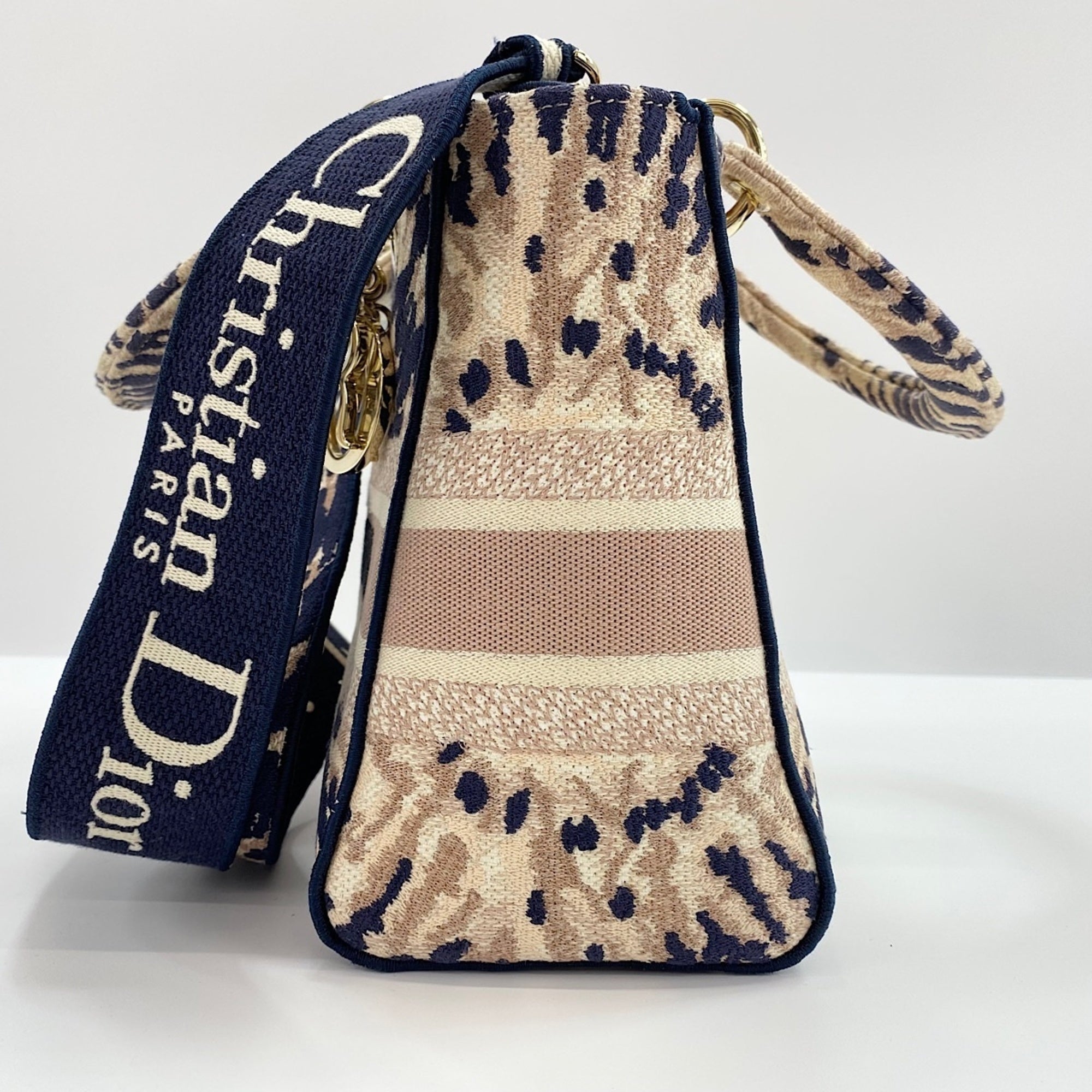 Christian Dior Pink Handbag (Pre-Owned)