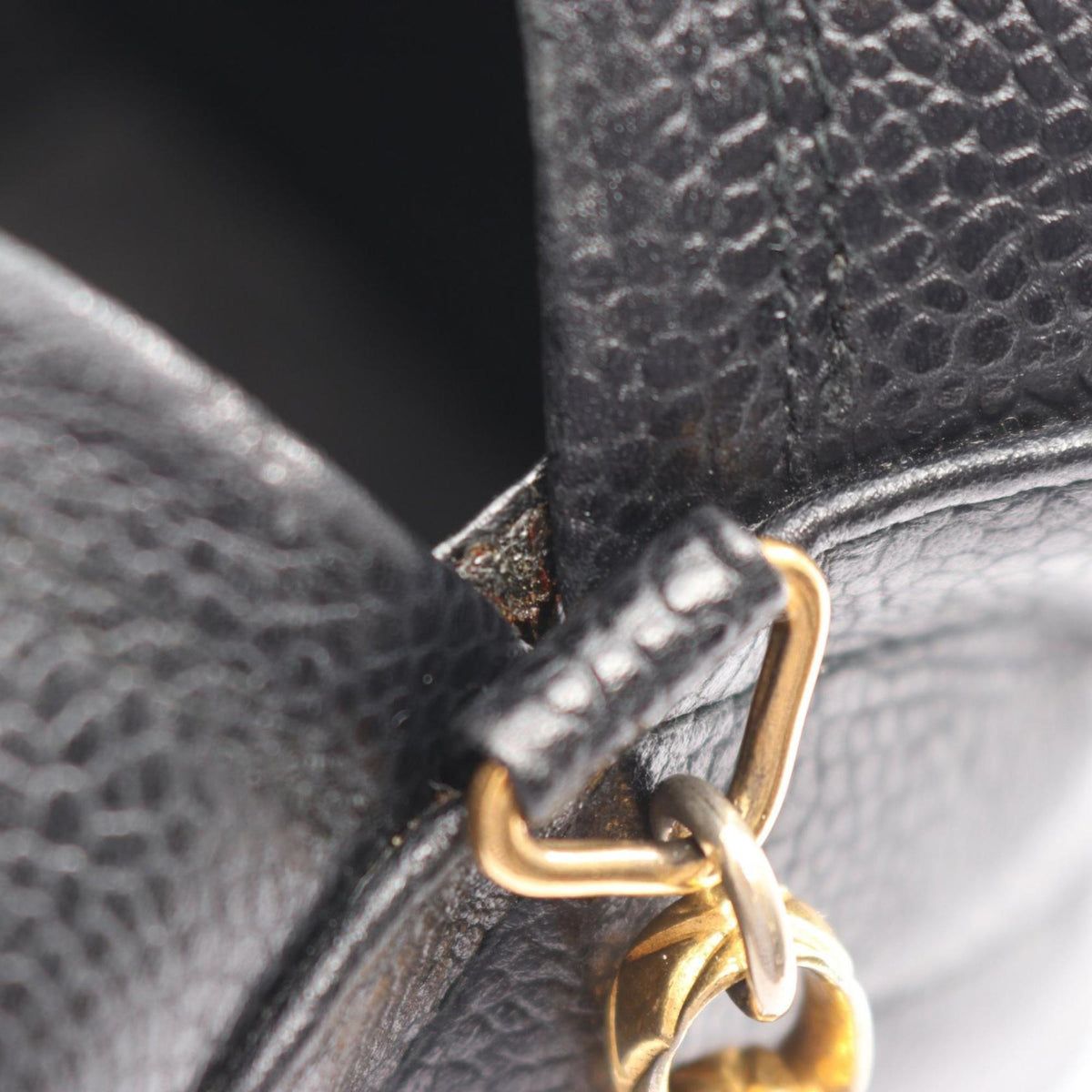 Chanel Black Leather Handbag Shoulder Bag (Pre-Owned)