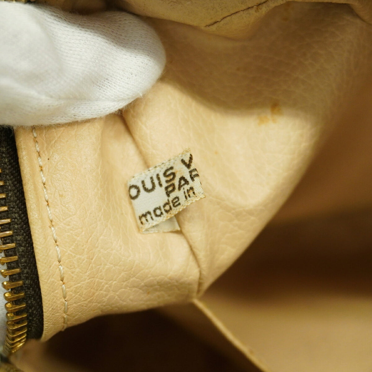 Louis Vuitton Brown Pouch (Pre-Owned)