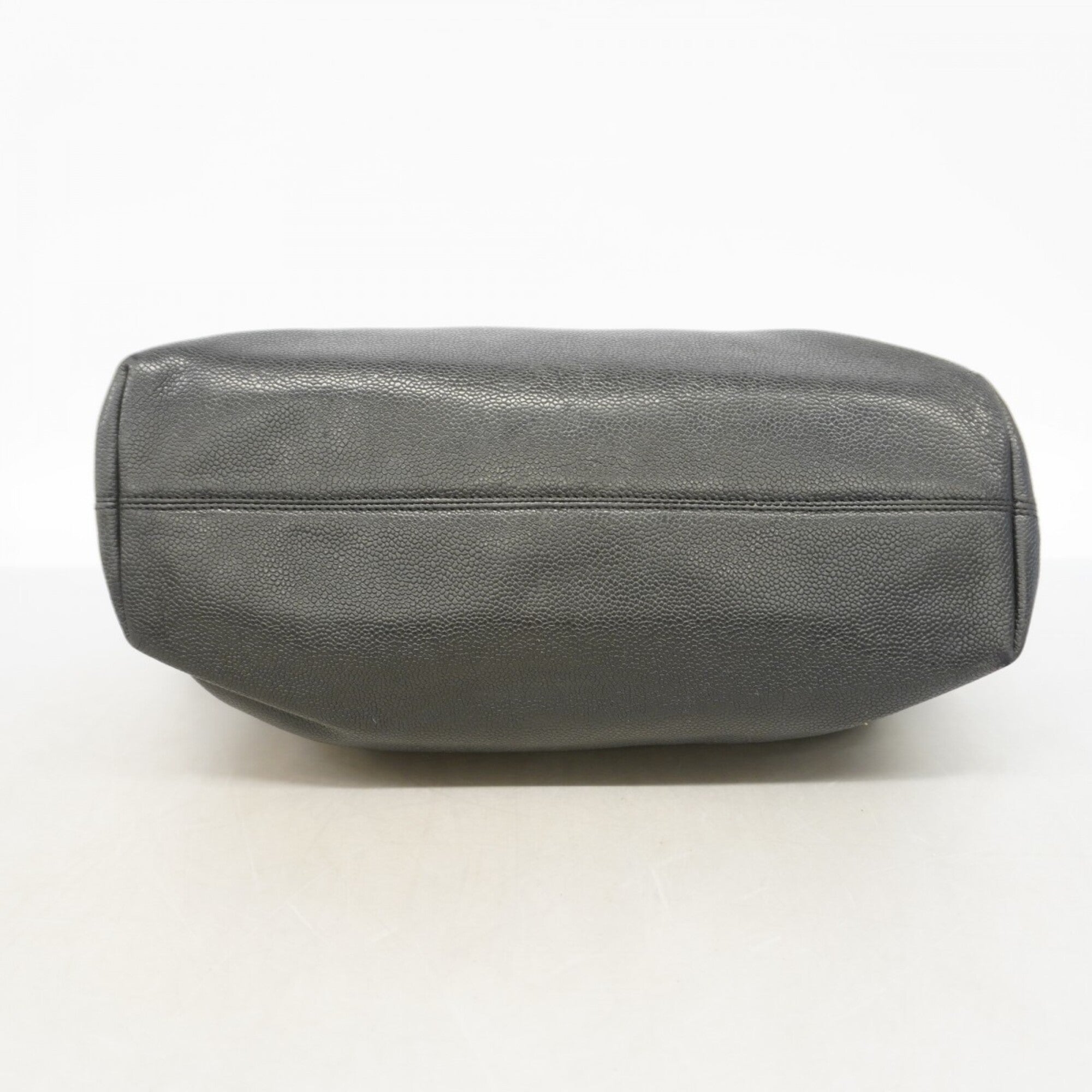 Chanel Black Grained Calfskin Tote Bag (Pre-Owned)