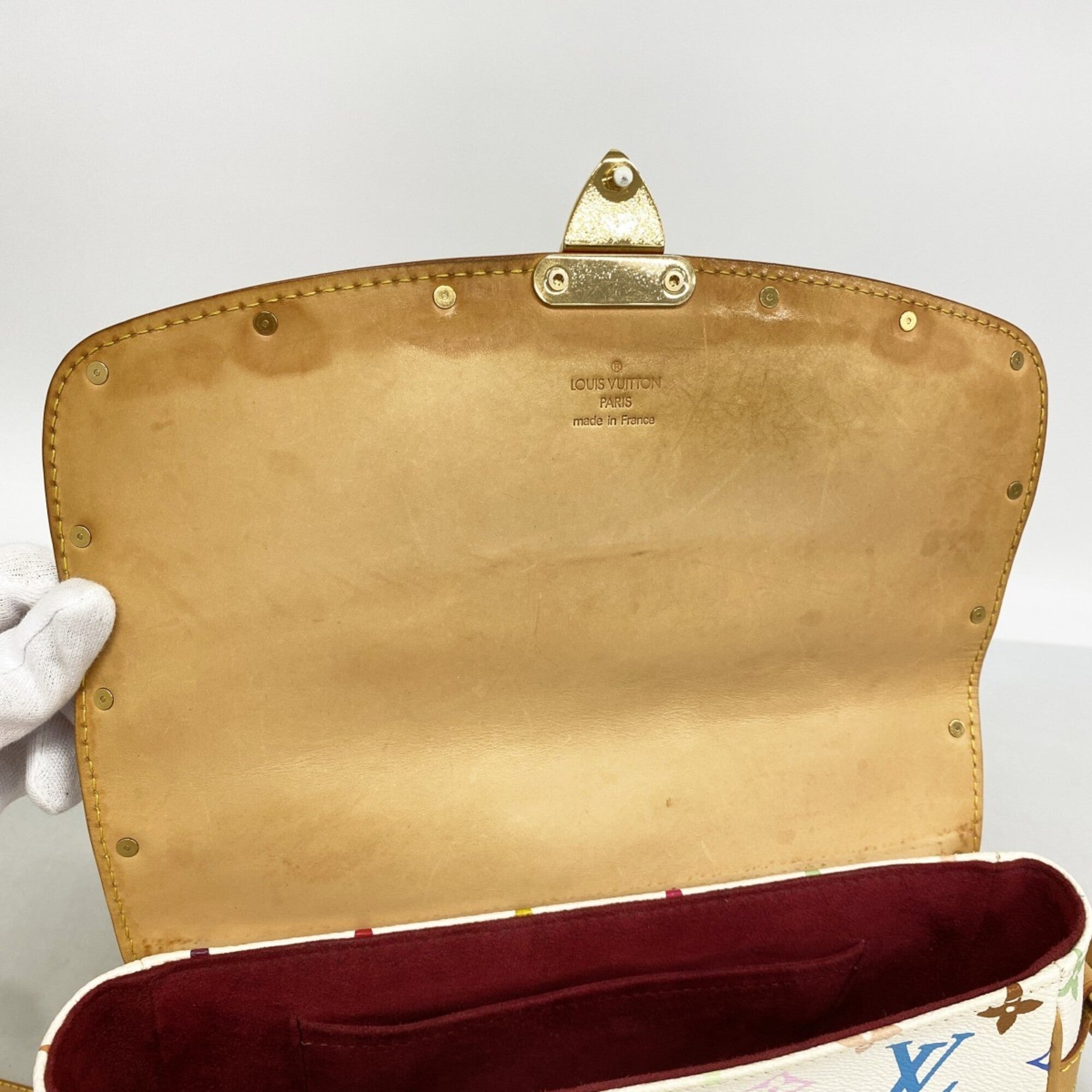 Louis Vuitton Blanc Shoulder Bag (Pre-Owned)