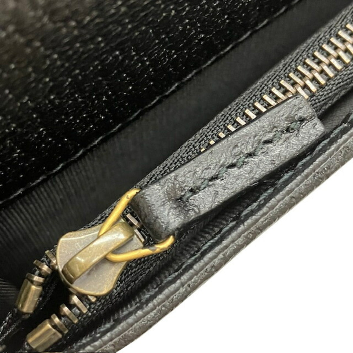 Gucci Black Leather Long Wallet (Bi-Fold) (Pre-Owned)