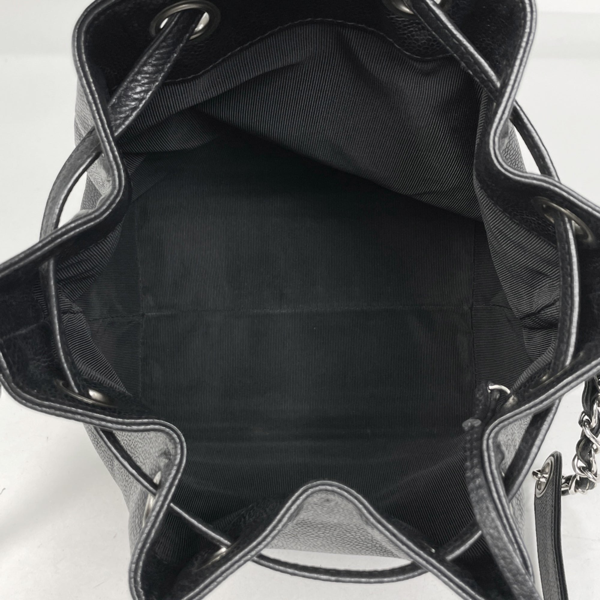 Chanel Black Grained Calfskin Shoulder Bag (Pre-Owned)