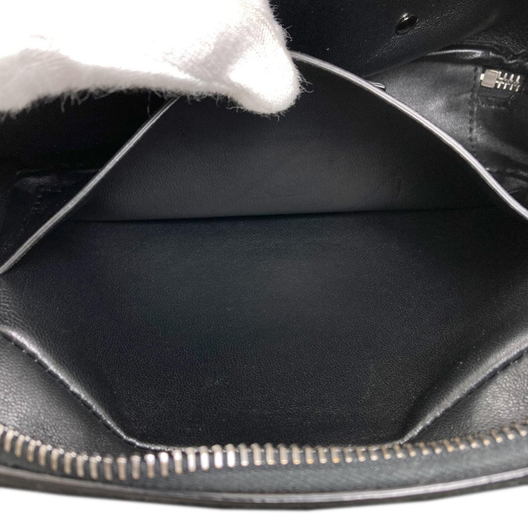 Valentino Black Leather Handbag (Pre-Owned)