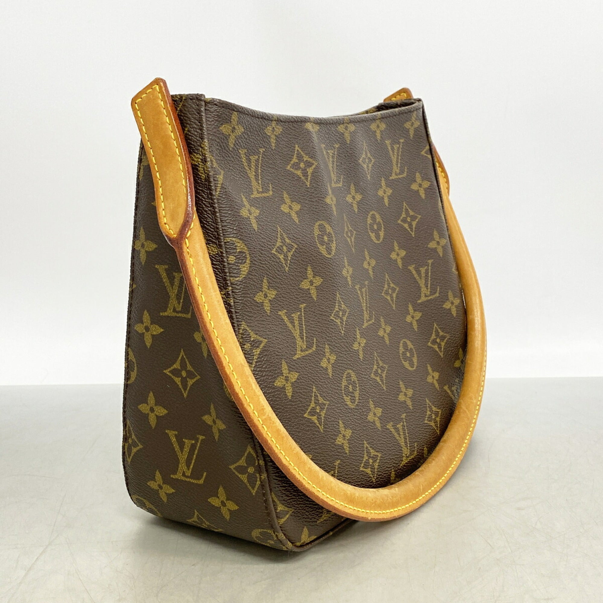 Louis Vuitton Brown Shoulder Bag (Pre-Owned)
