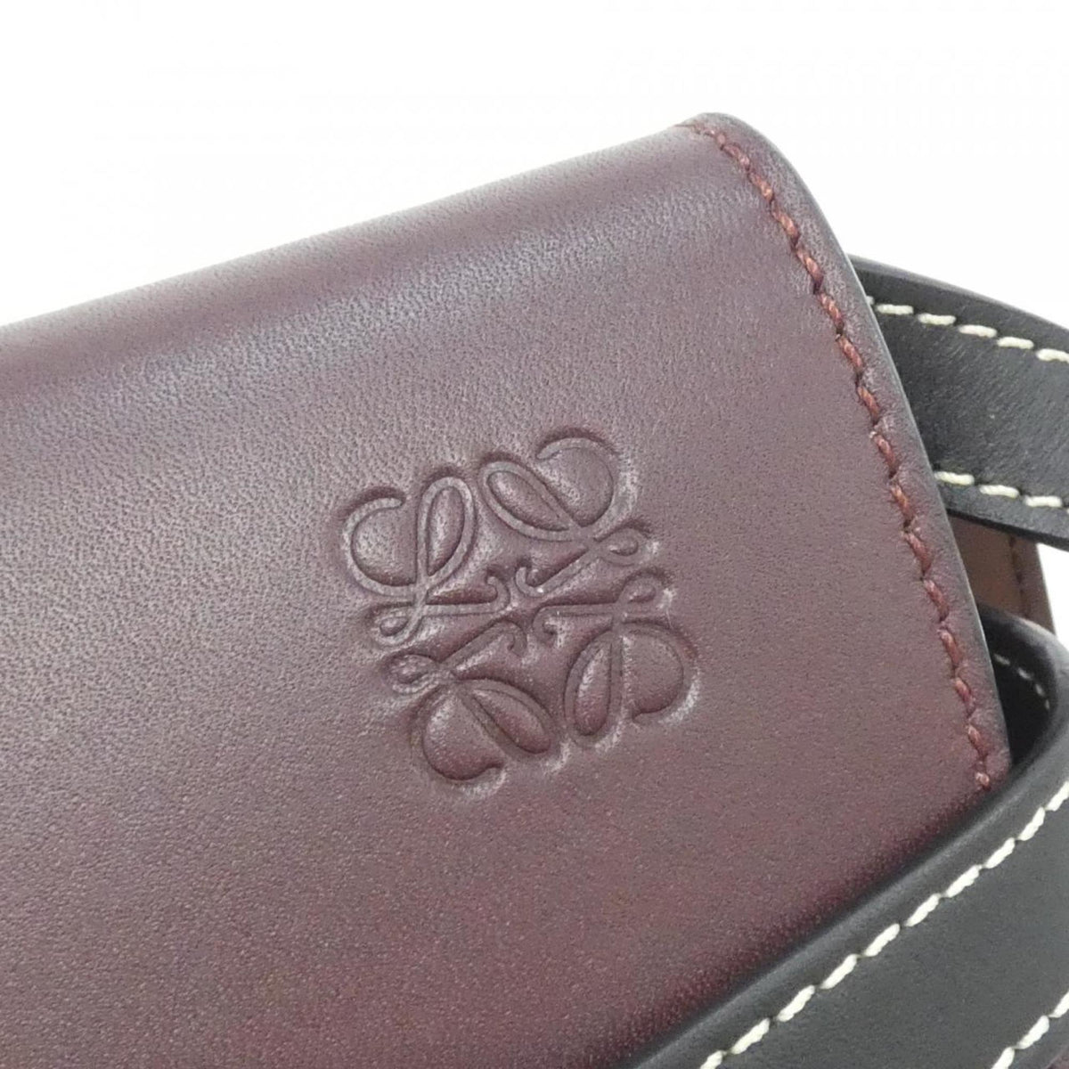 Loewe Purple Leather Shoulder Bag (Pre-Owned)