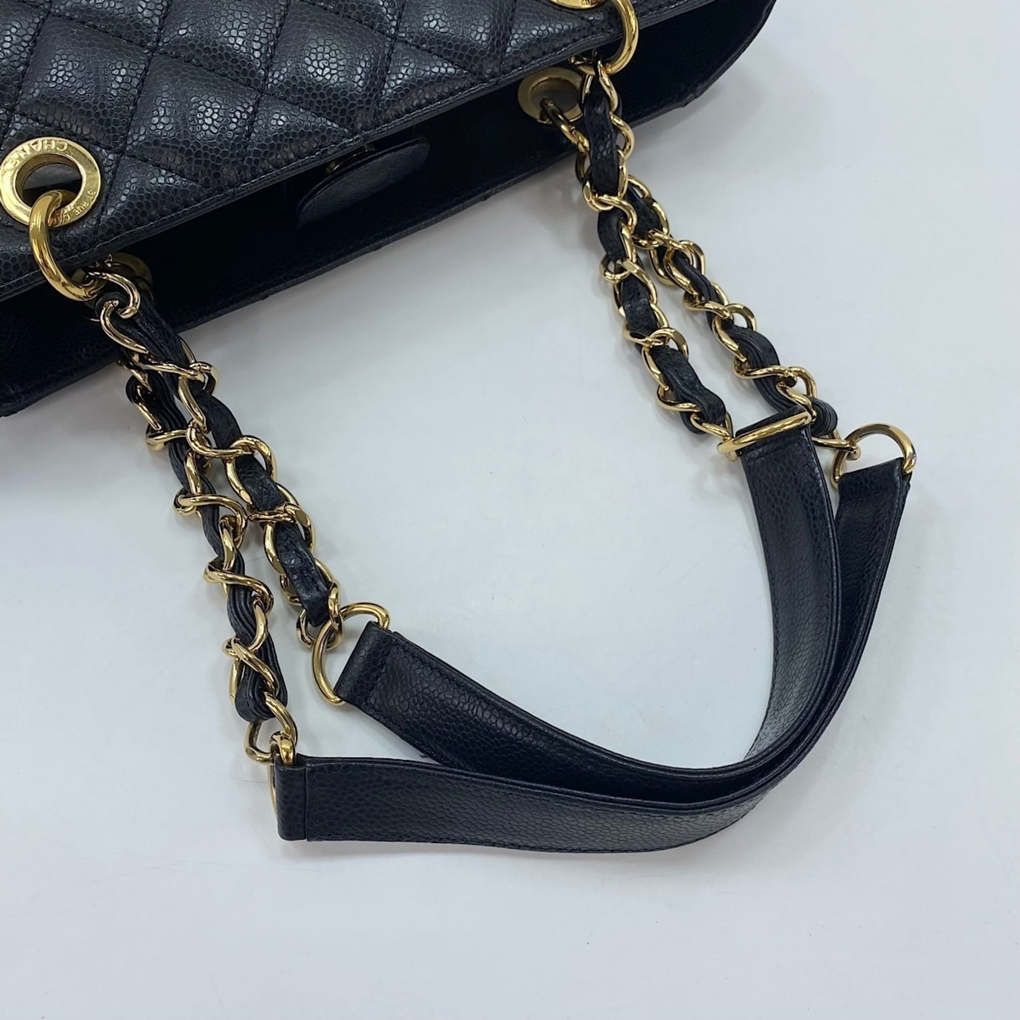 Chanel Matelasse Black Handbag (Pre-Owned)