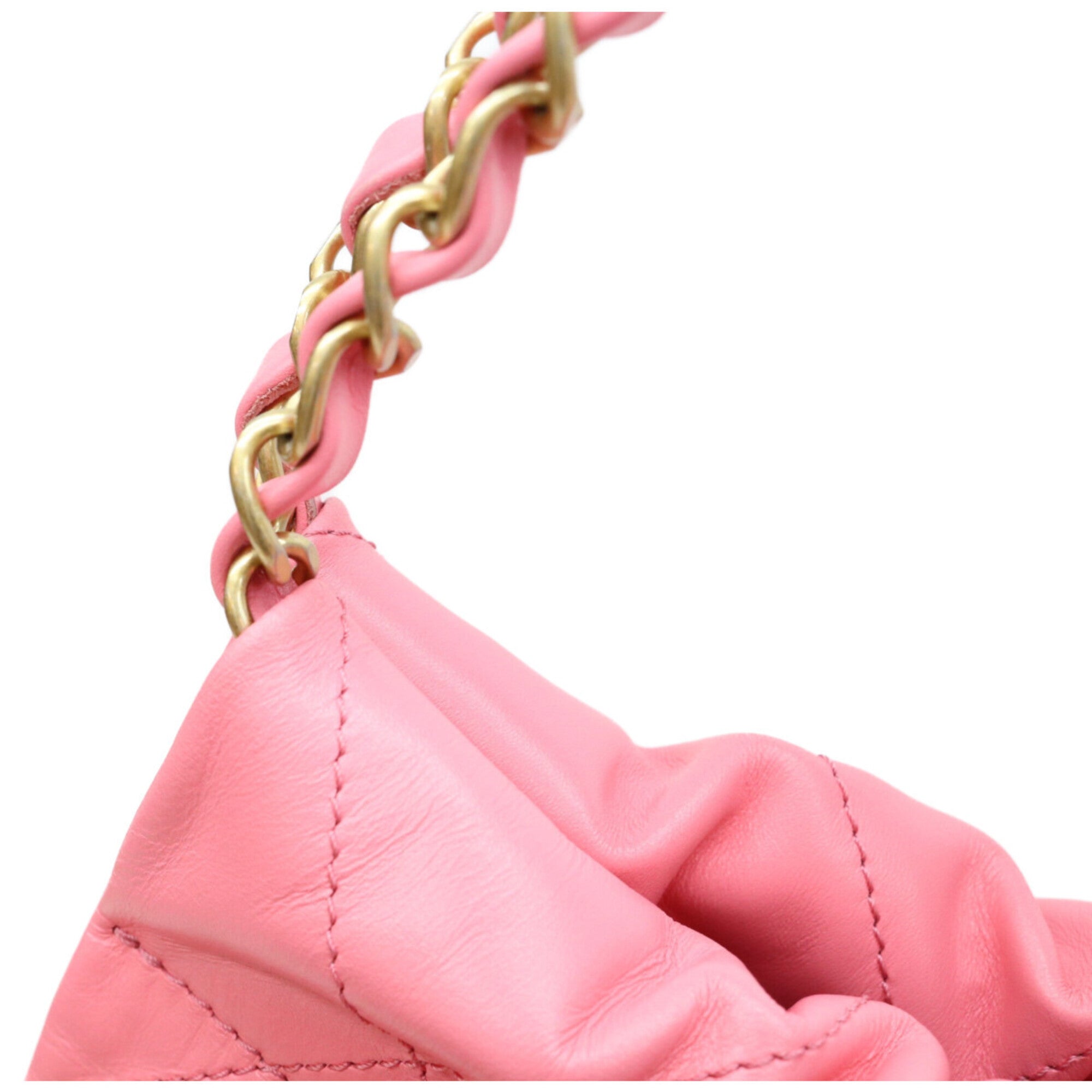 Chanel Pink Leather Shoulder Bag (Pre-Owned)
