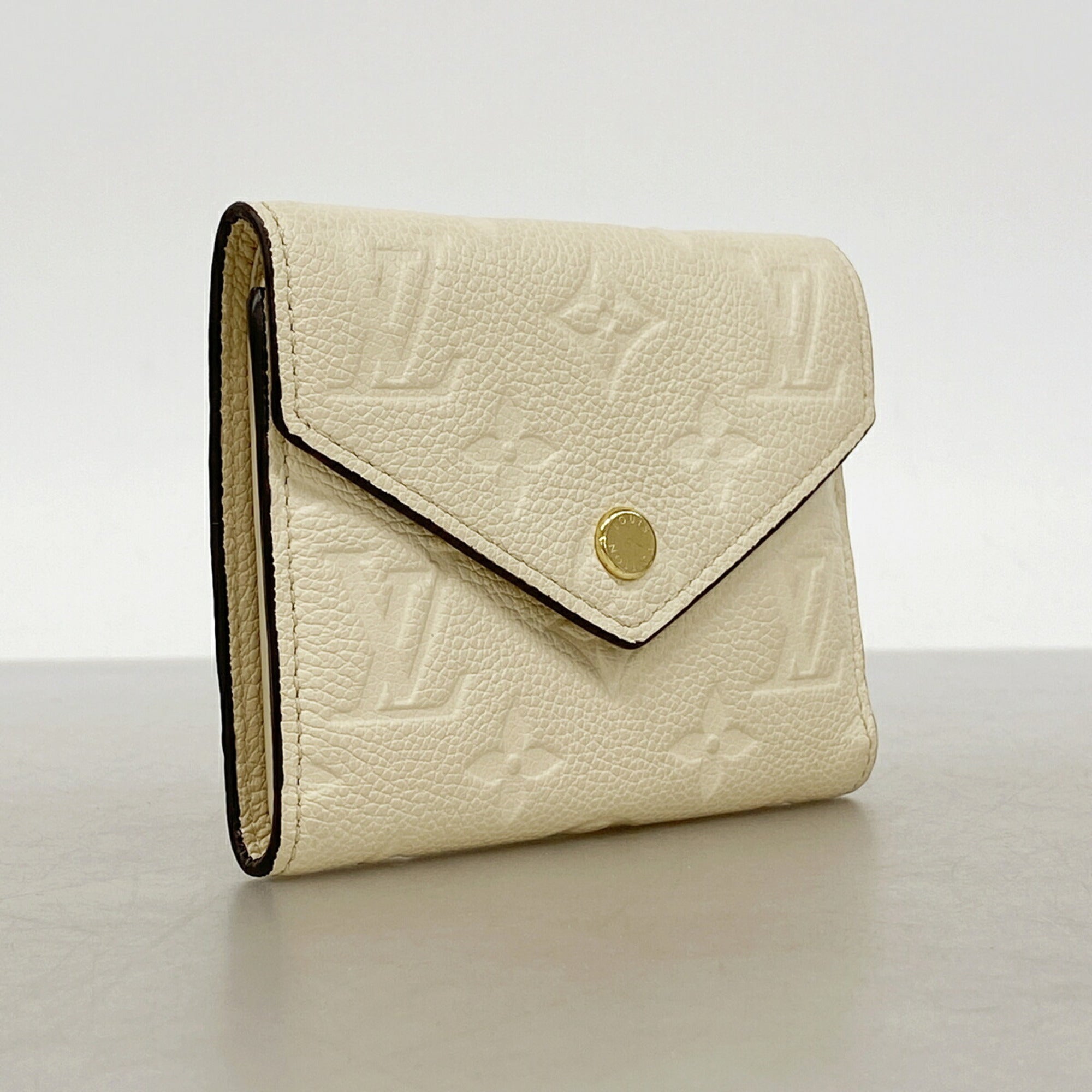 Louis Vuitton Cream Wallet (Tri-Fold) (Pre-Owned)