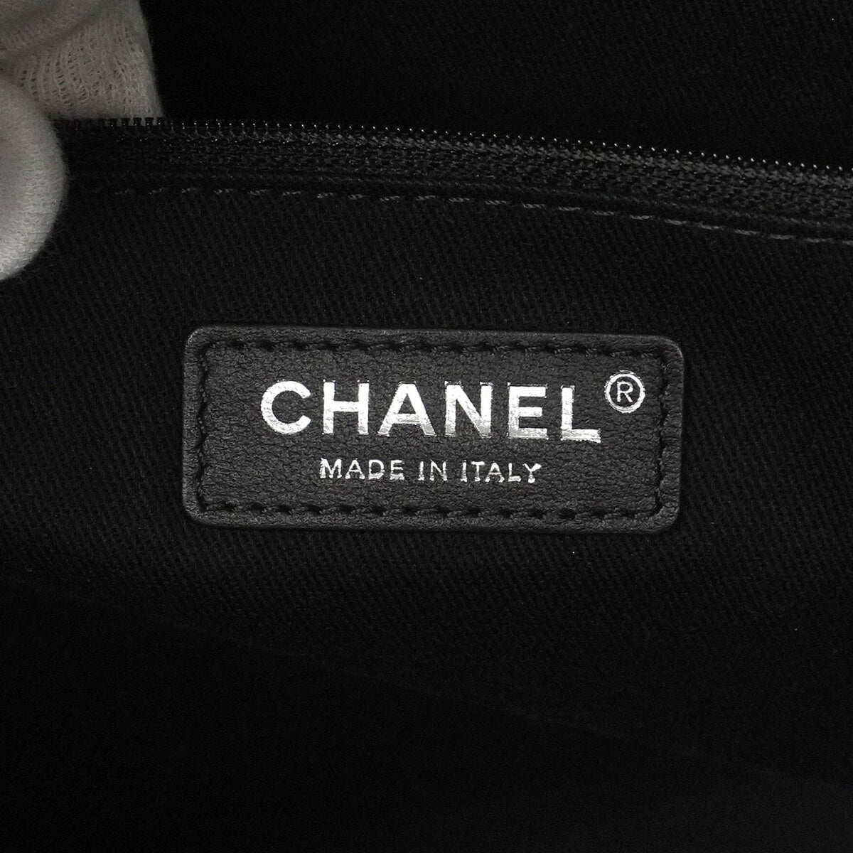 Chanel Black Canvas Tote Bag (Pre-Owned)