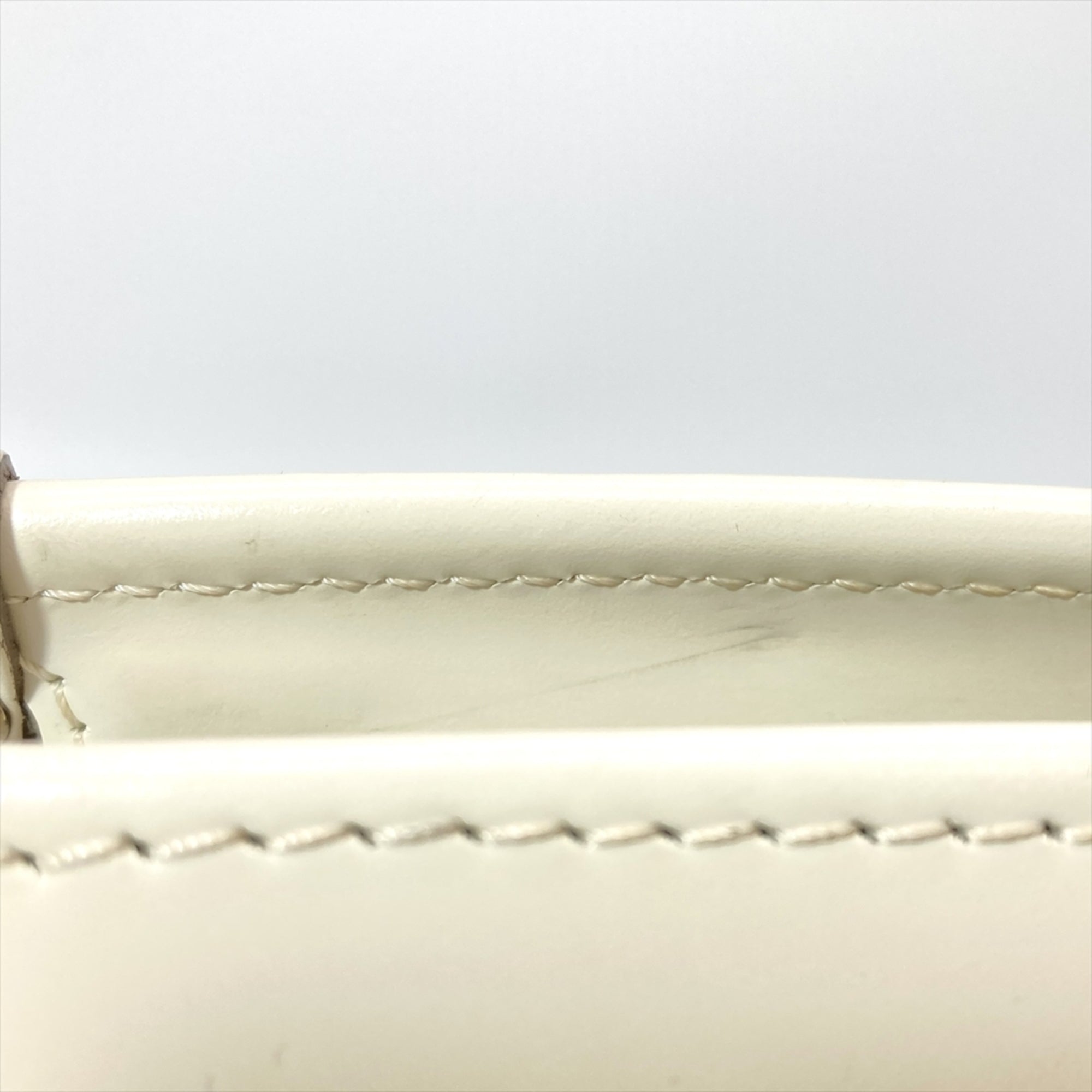 Louis Vuitton Beige Lv Off White Epi Leather Shoulder Bag (Pre-Owned)