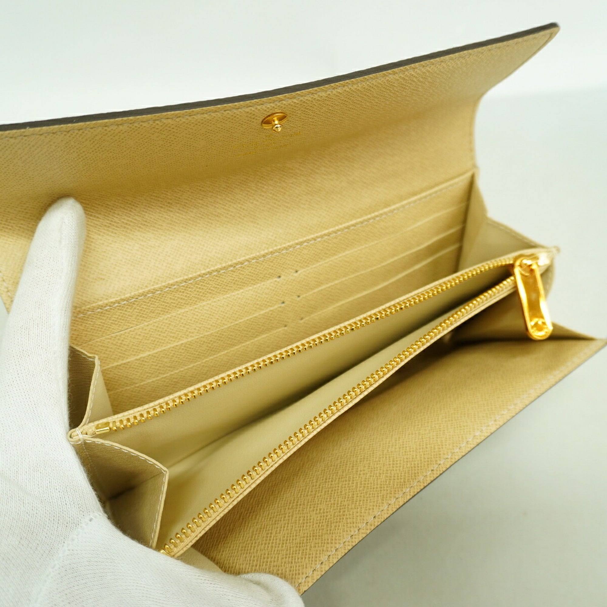 Louis Vuitton Or Long Wallet (Bi-Fold) (Pre-Owned)