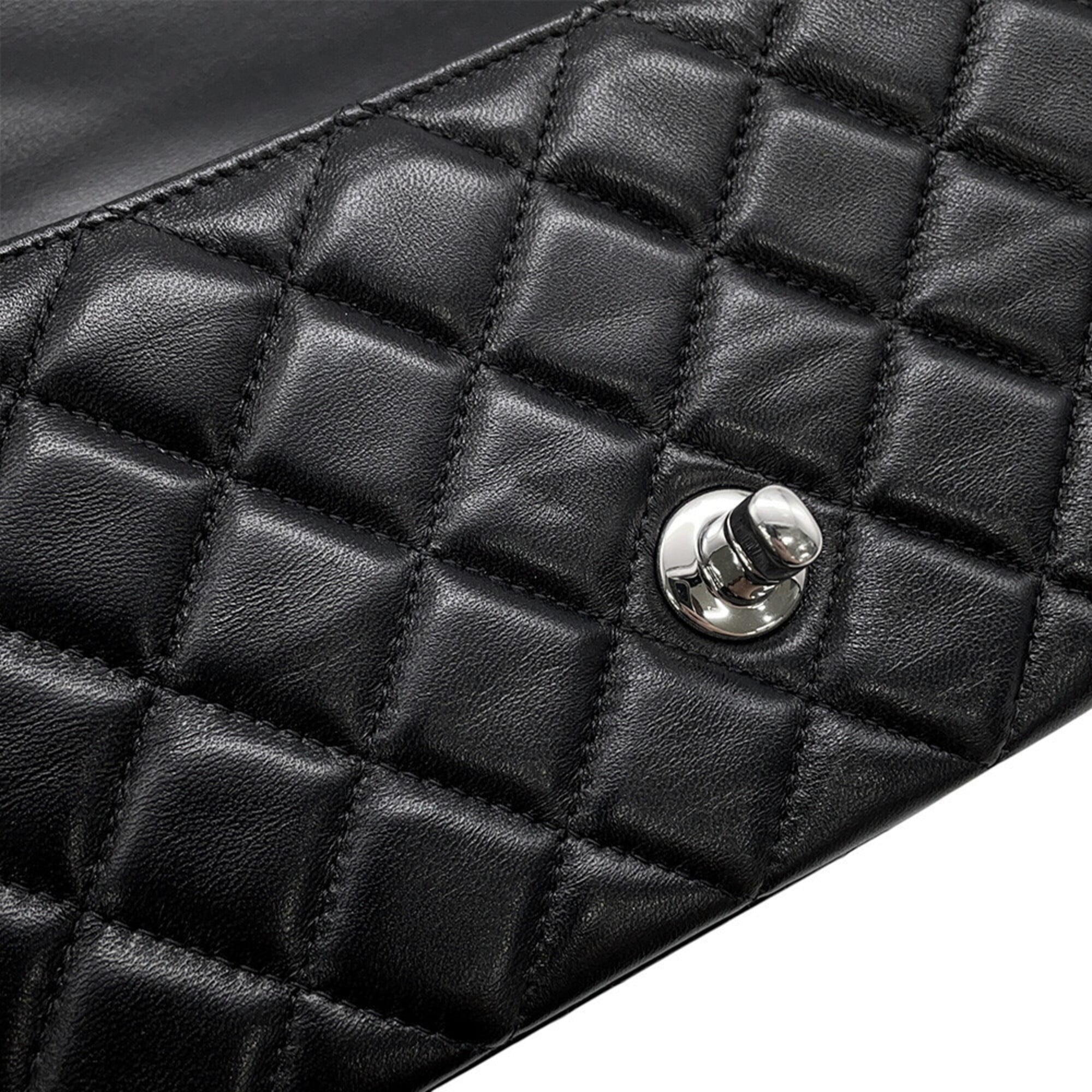 Chanel Black Leather Shoulder Bag (Pre-Owned)