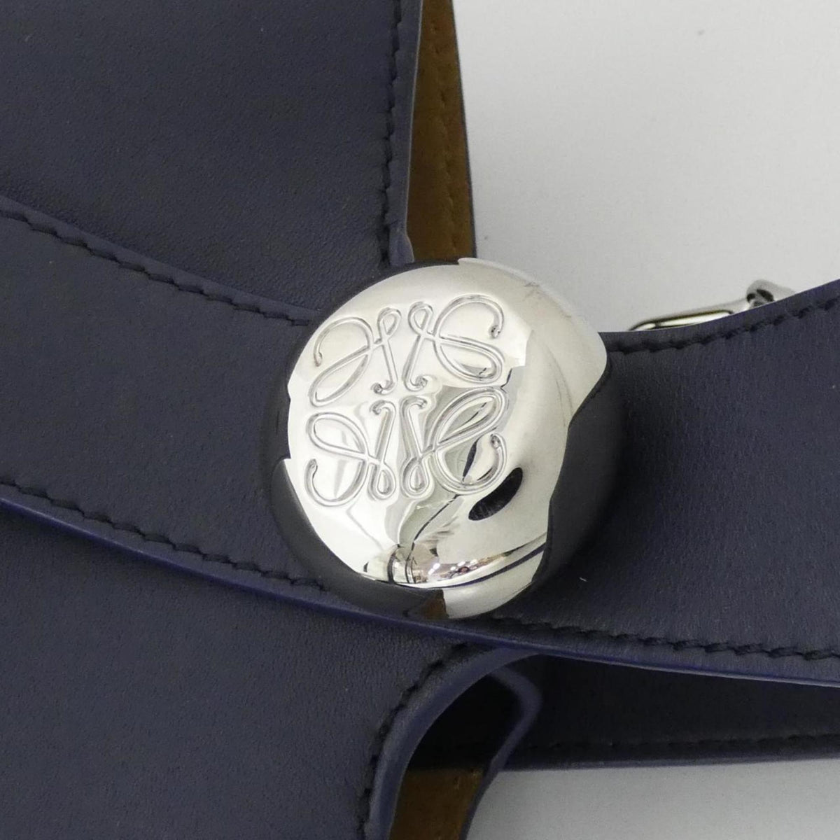 Loewe Blue Leather Handbag Shoulder Bag (Pre-Owned)
