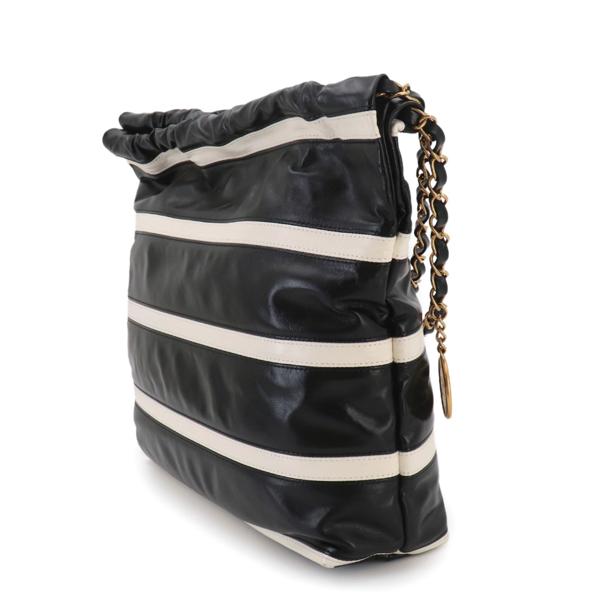 Chanel Black White Leather Handbag Pouch Shoulder Bag (Pre-Owned)