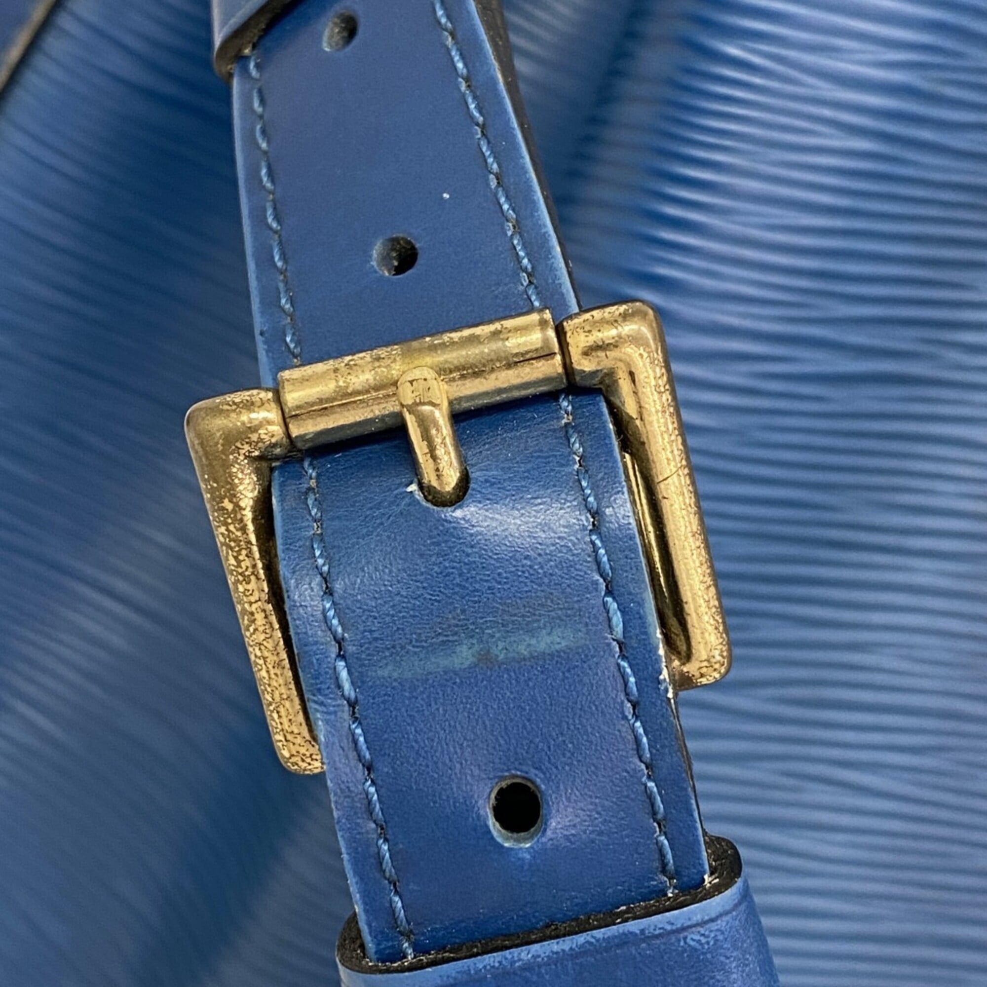 Louis Vuitton Toledo Blue Shoulder Bag (Pre-Owned)