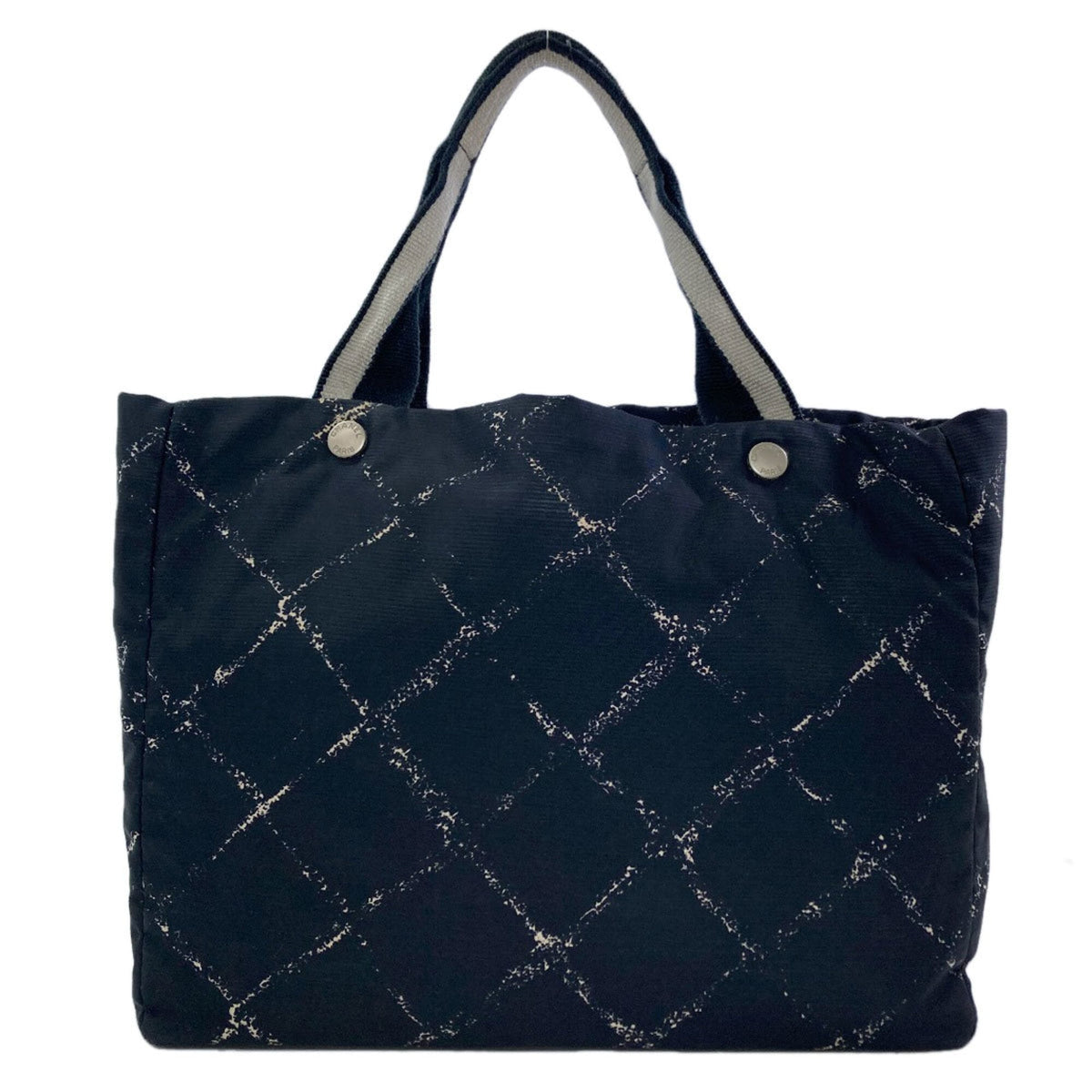 Chanel Black Nylon Handbag (Pre-Owned)