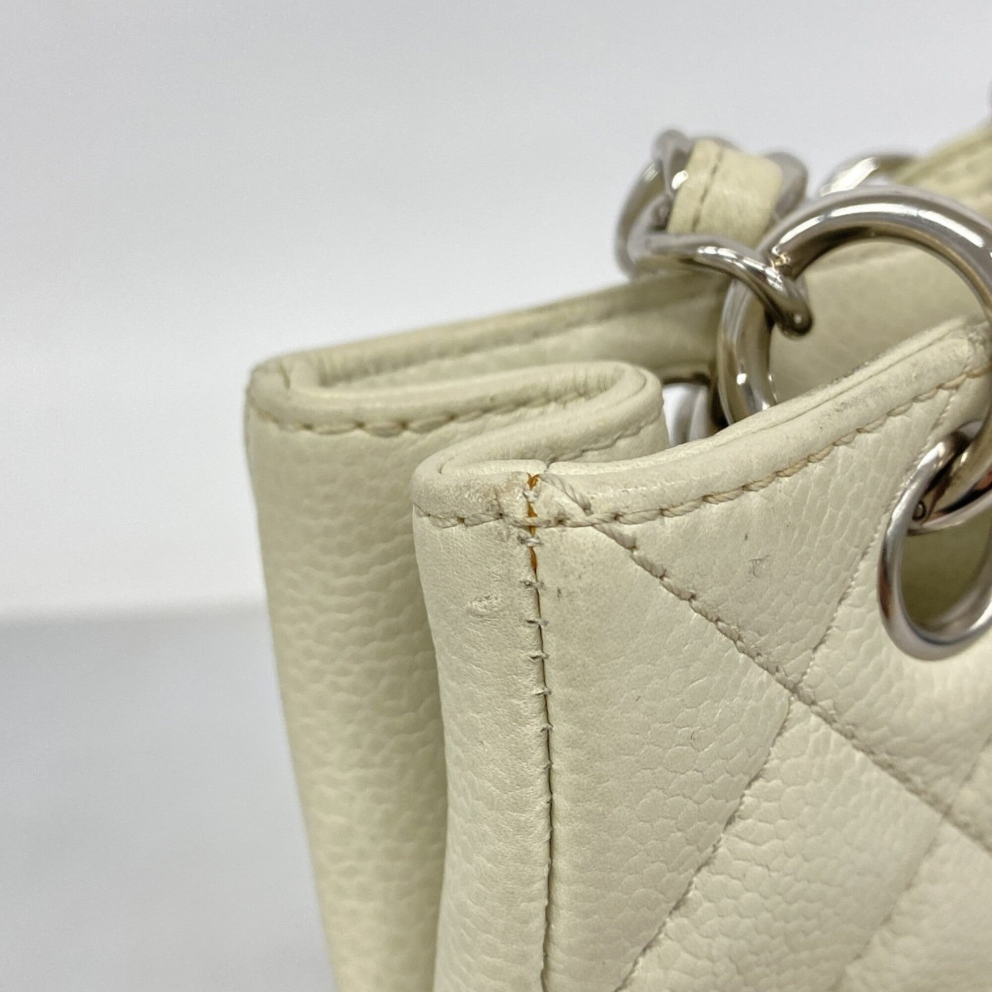 Chanel Ivory Grained Calfskin Tote Bag (Pre-Owned)