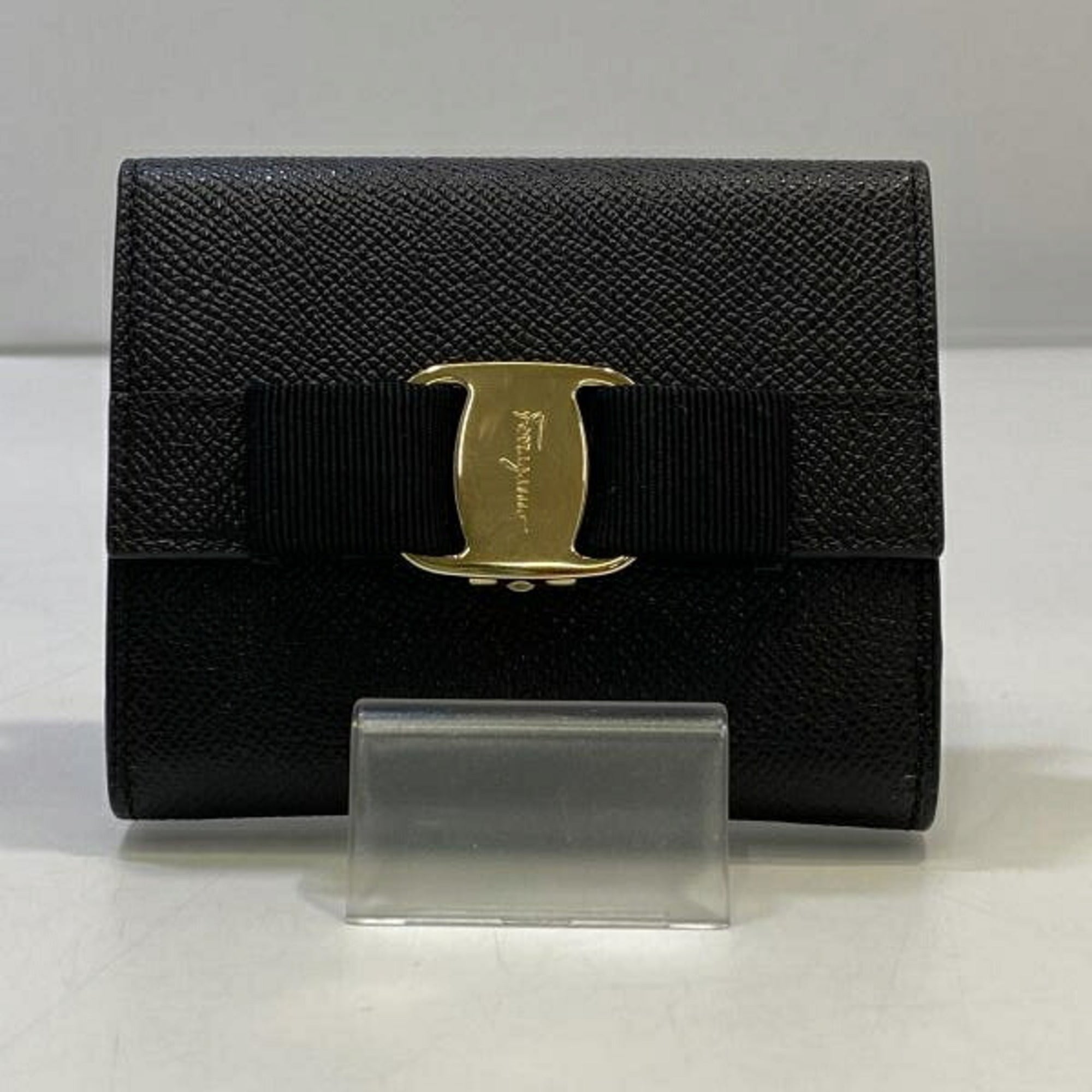 Salvatore Ferragamo Black Wallet (Bi-Fold) (Pre-Owned)