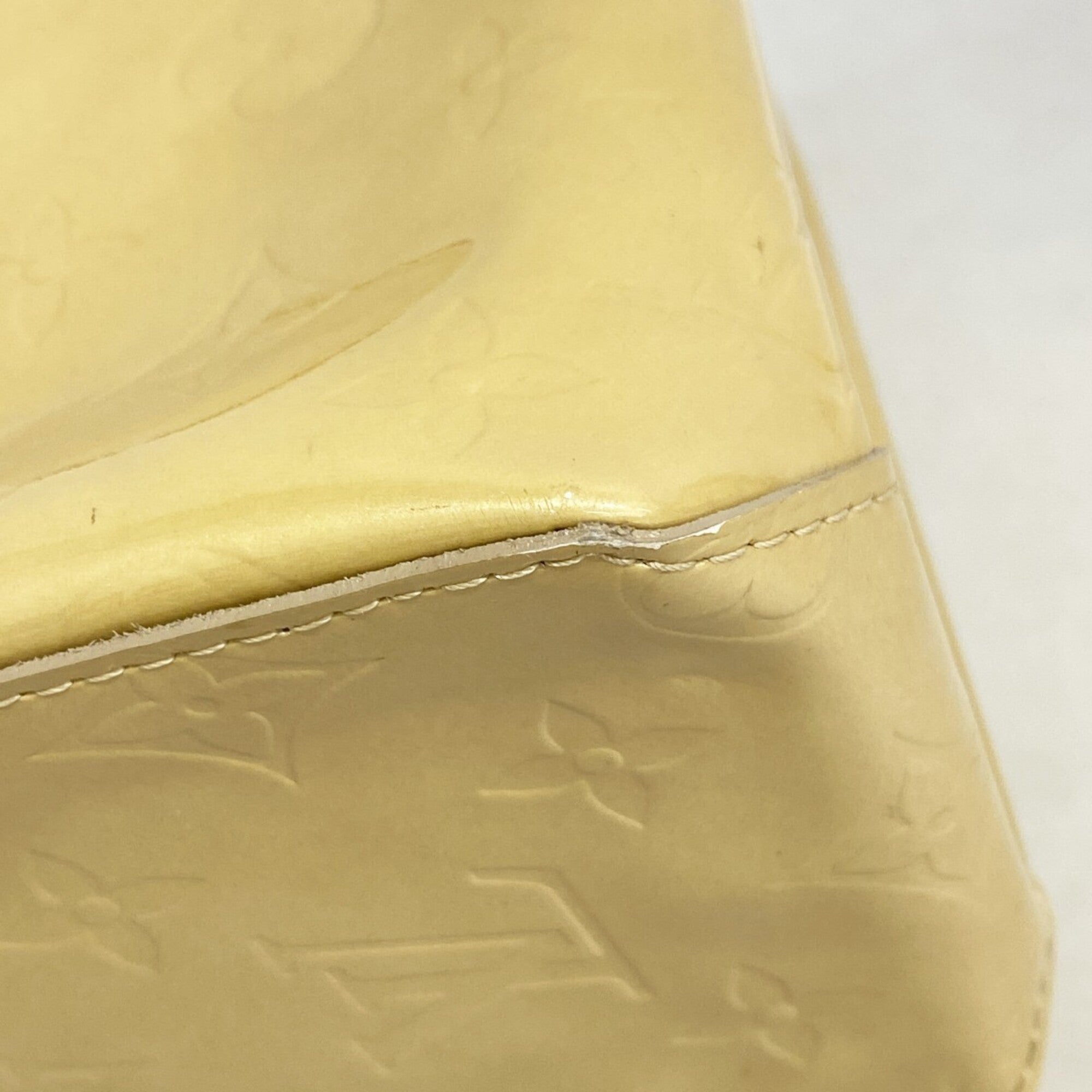 Louis Vuitton Beige Handbag (Pre-Owned)