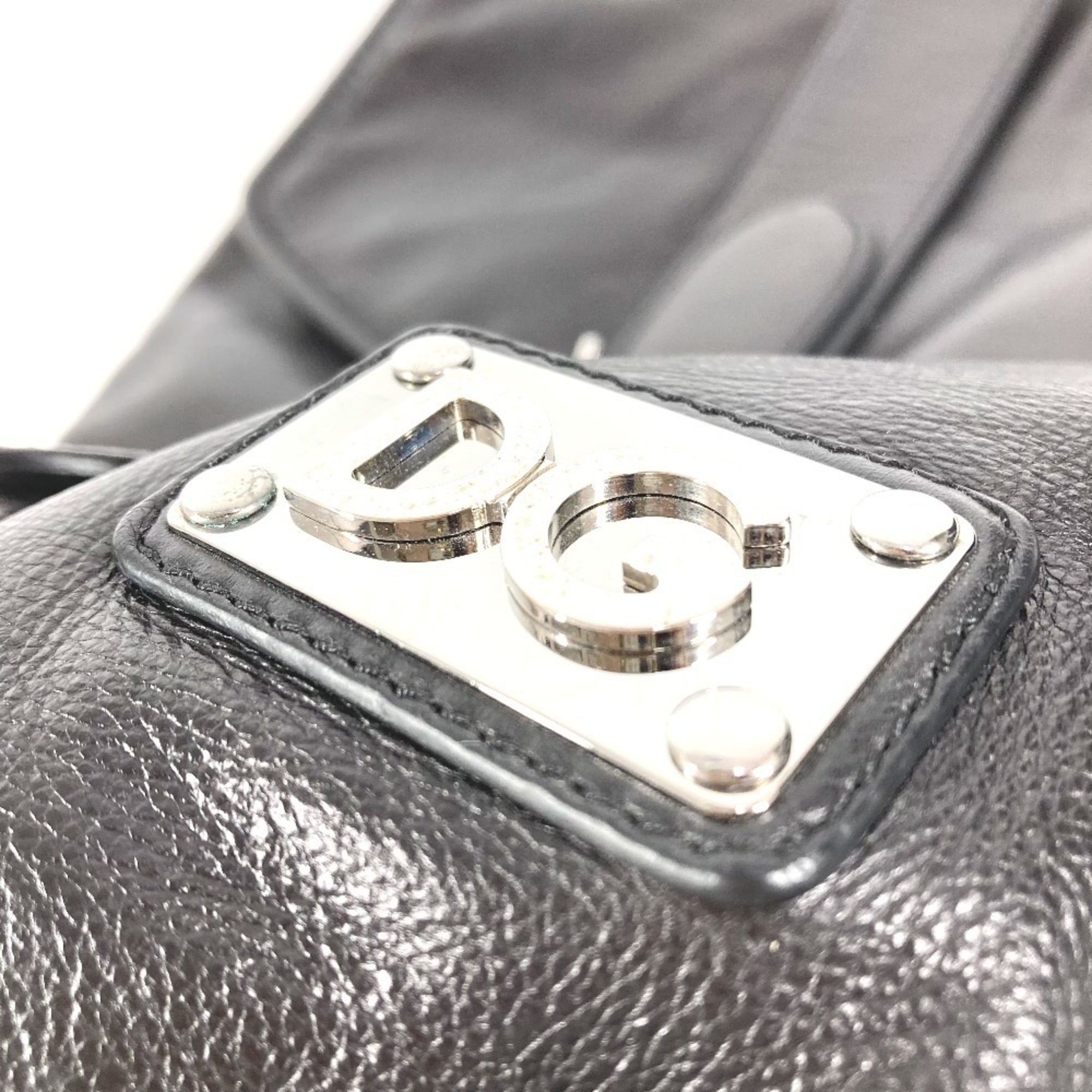 Dolce & Gabbana Black Leather Shoulder Bag (Pre-Owned)
