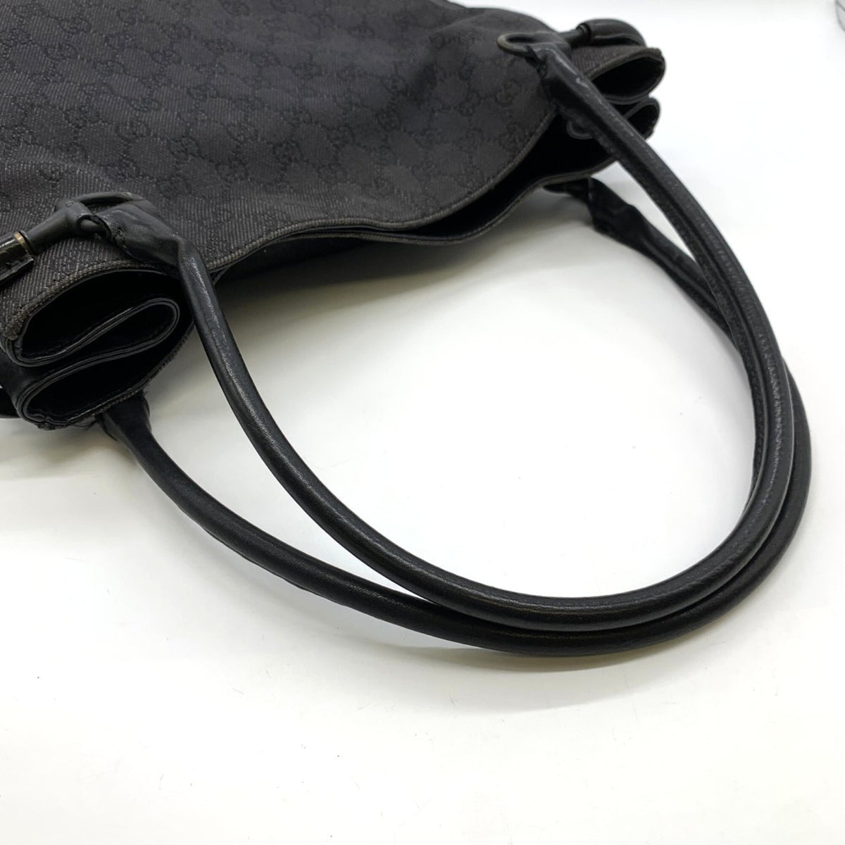 Gucci Gg Canvas Black Gg Canvas Shoulder Bag Tote Bag (Pre-Owned)