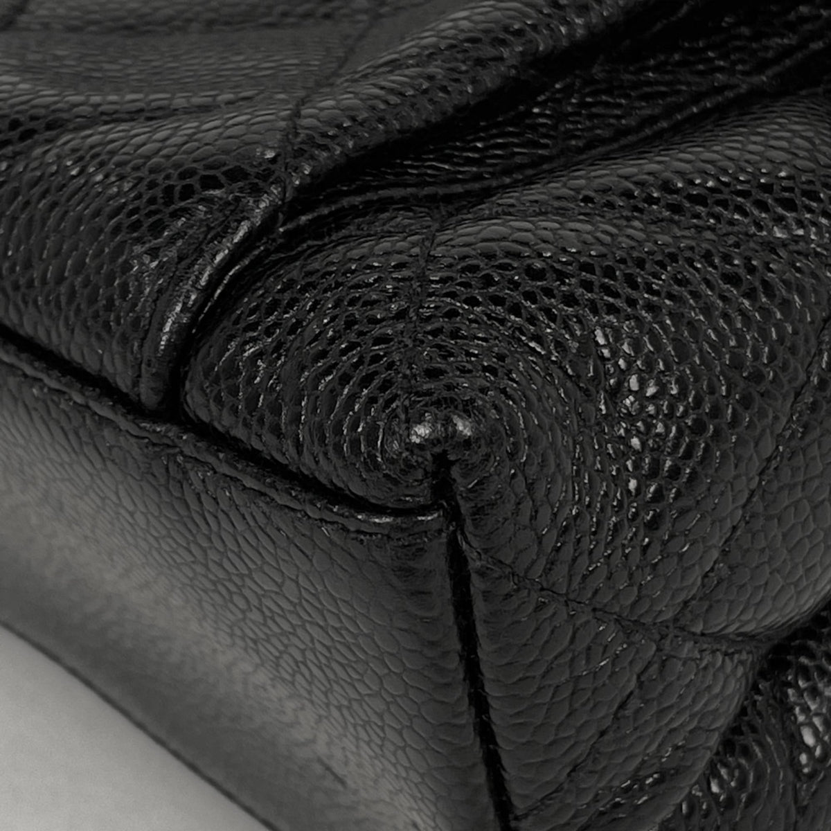 Chanel Black Grained Calfskin Tote Bag (Pre-Owned)
