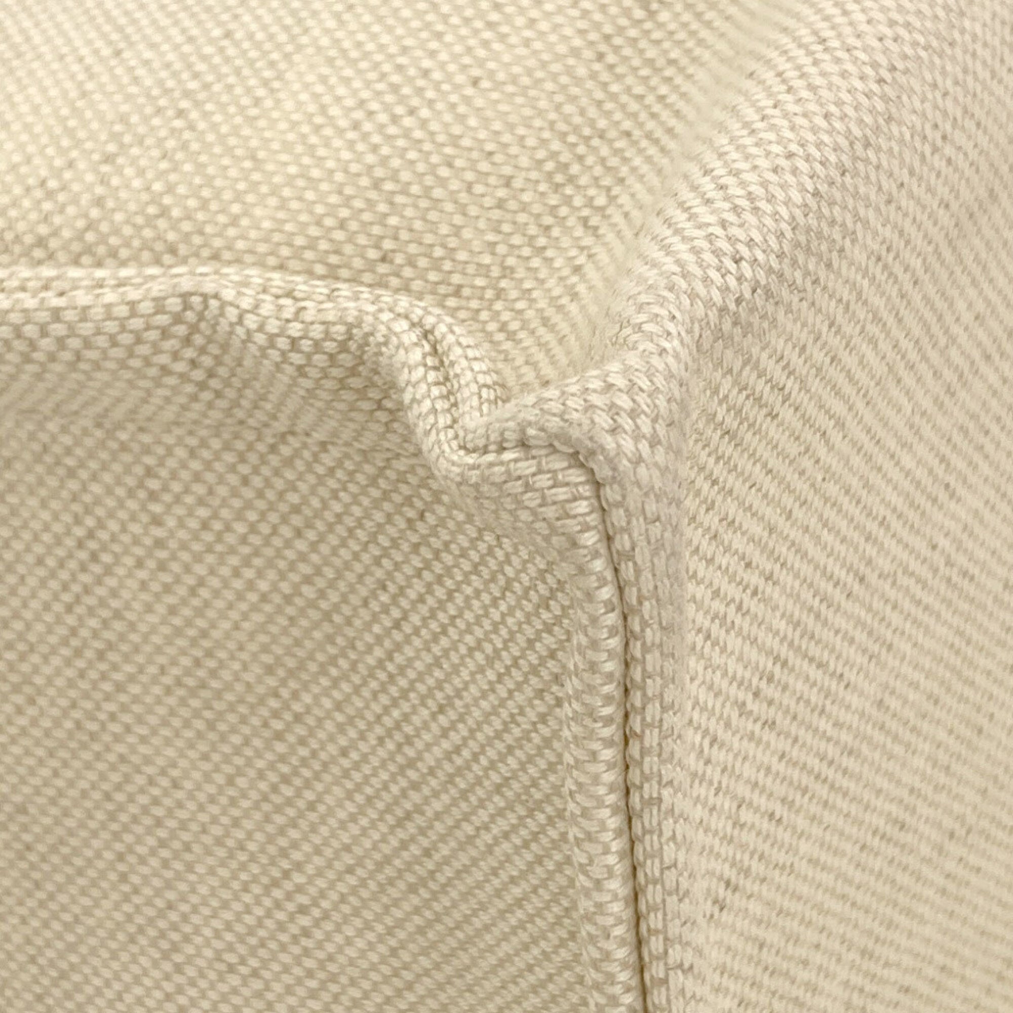 Gucci Beige Canvas Pouch Tote Bag (Pre-Owned)