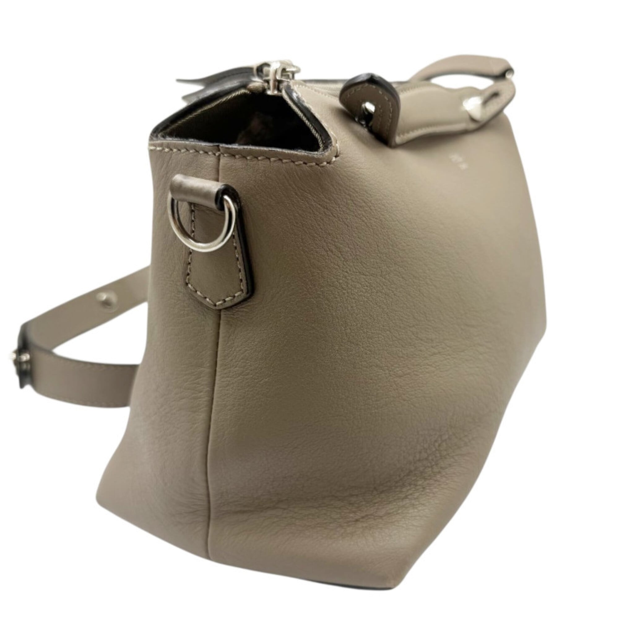 Fendi Grayish Leather Shoulder Bag (Pre-Owned)