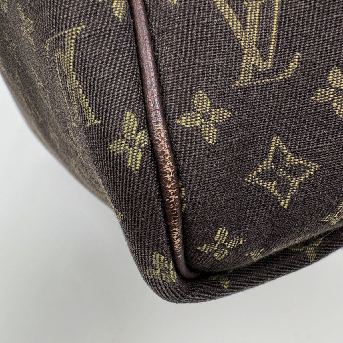 Louis Vuitton Dark Brown Ebene Monogram Boston Bag Handbag (Pre-Owned)