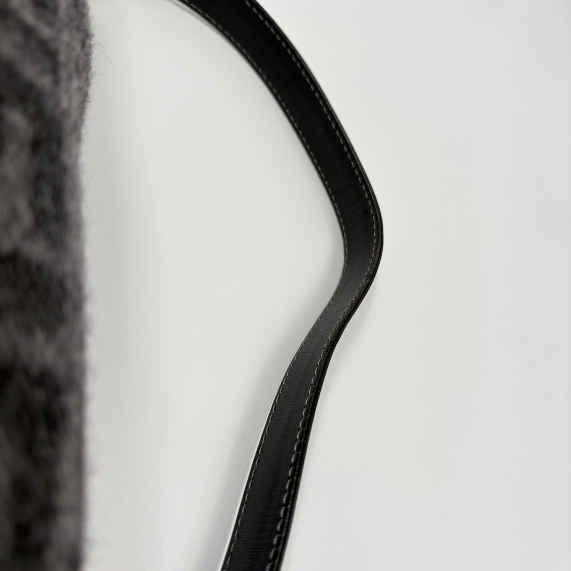 Fendi Gray Handbag (Pre-Owned)