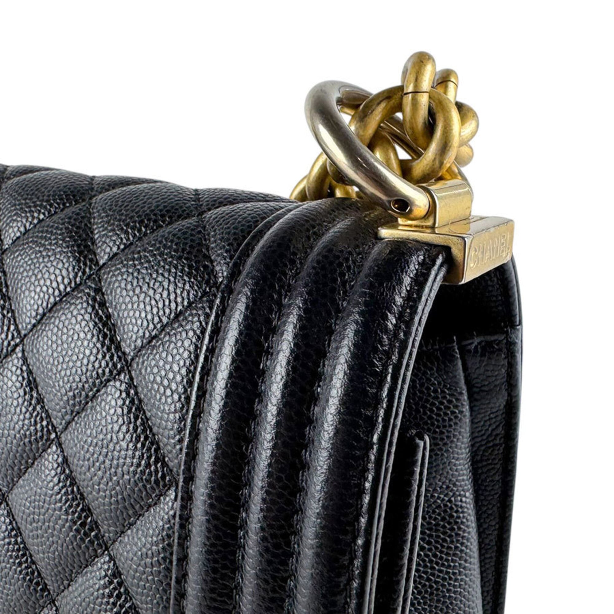 Chanel Black Grained Calfskin Shoulder Bag (Pre-Owned)