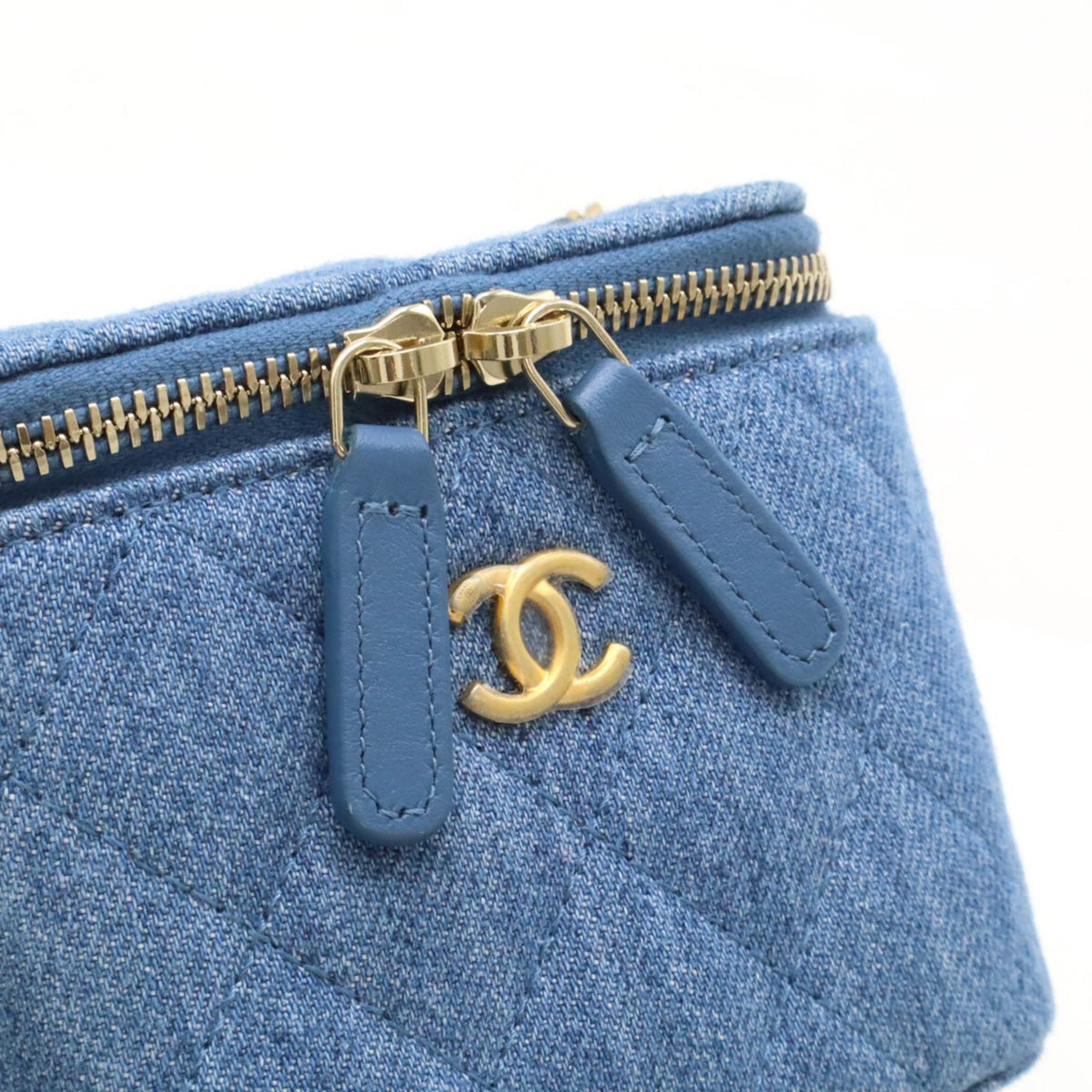 Chanel Blue Denim Leather Shoulder Bag (Pre-Owned)