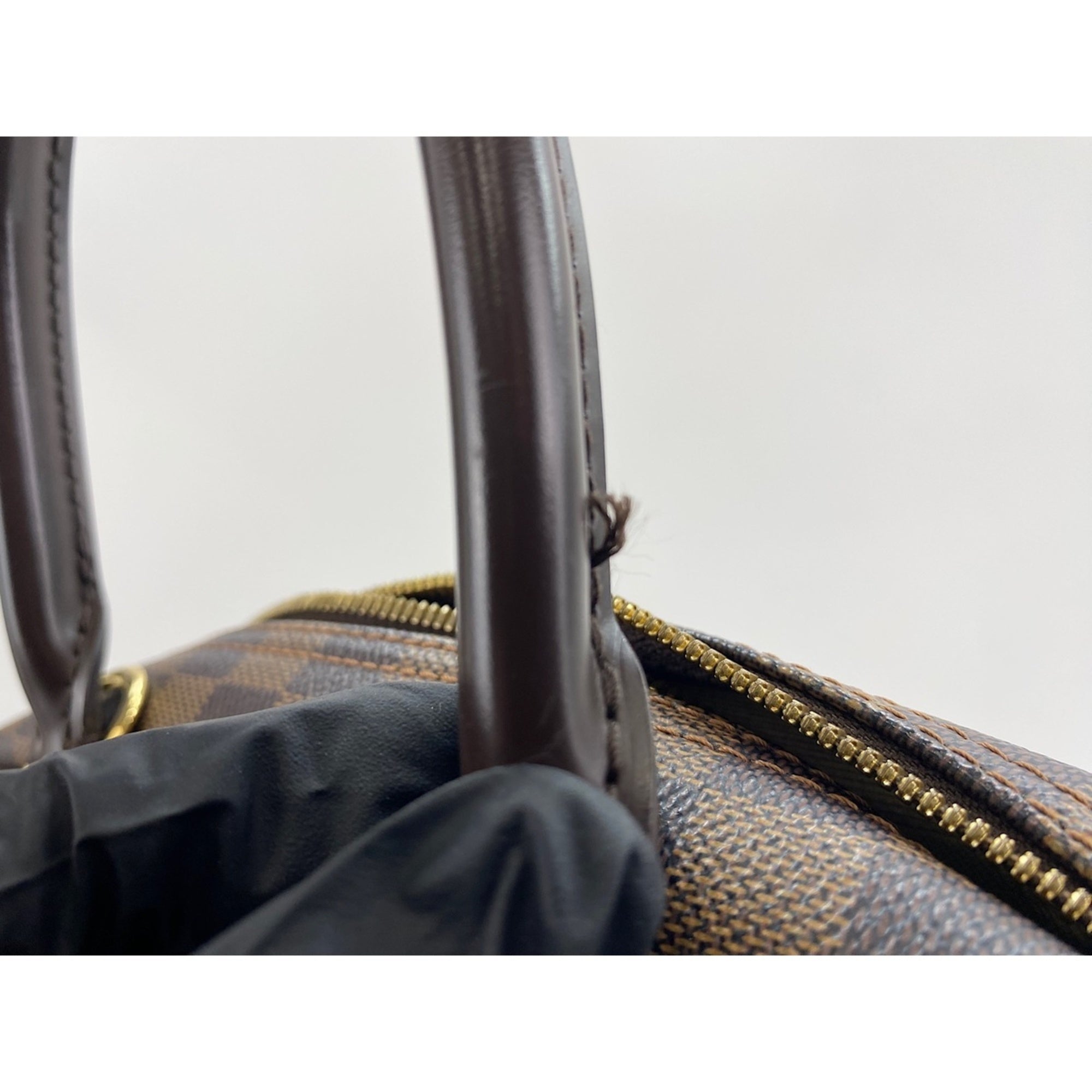 Louis Vuitton Brown Handbag (Pre-Owned)