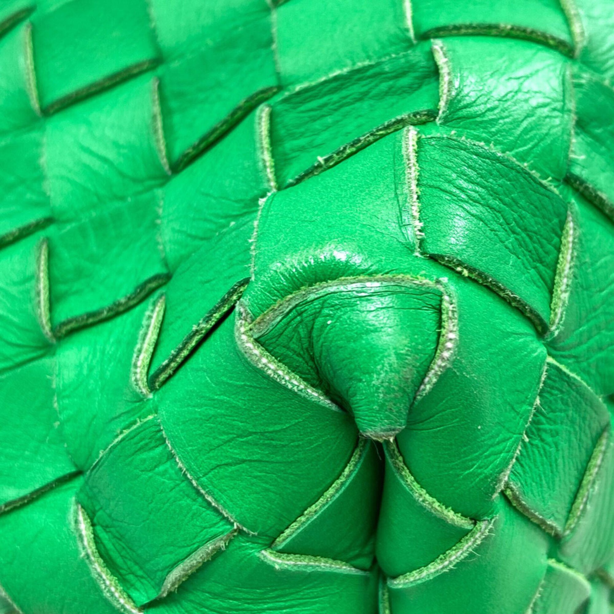 Bottega Veneta Green Leather Pouch Tote Bag (Pre-Owned)