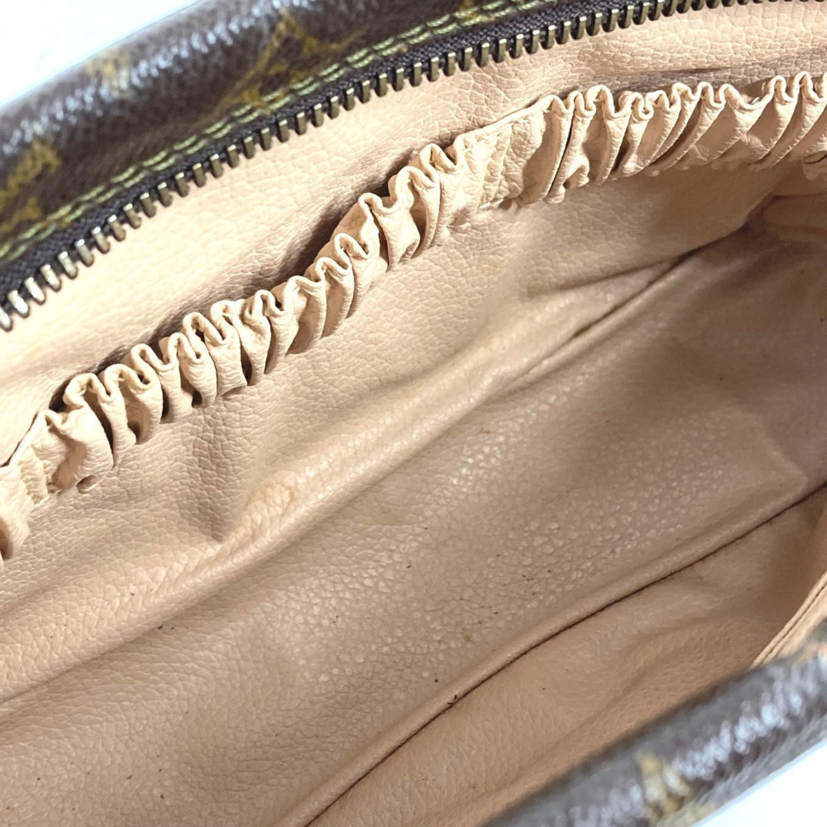 Louis Vuitton Brown Monogram Canvas Clutch Bag Pouch (Pre-Owned)