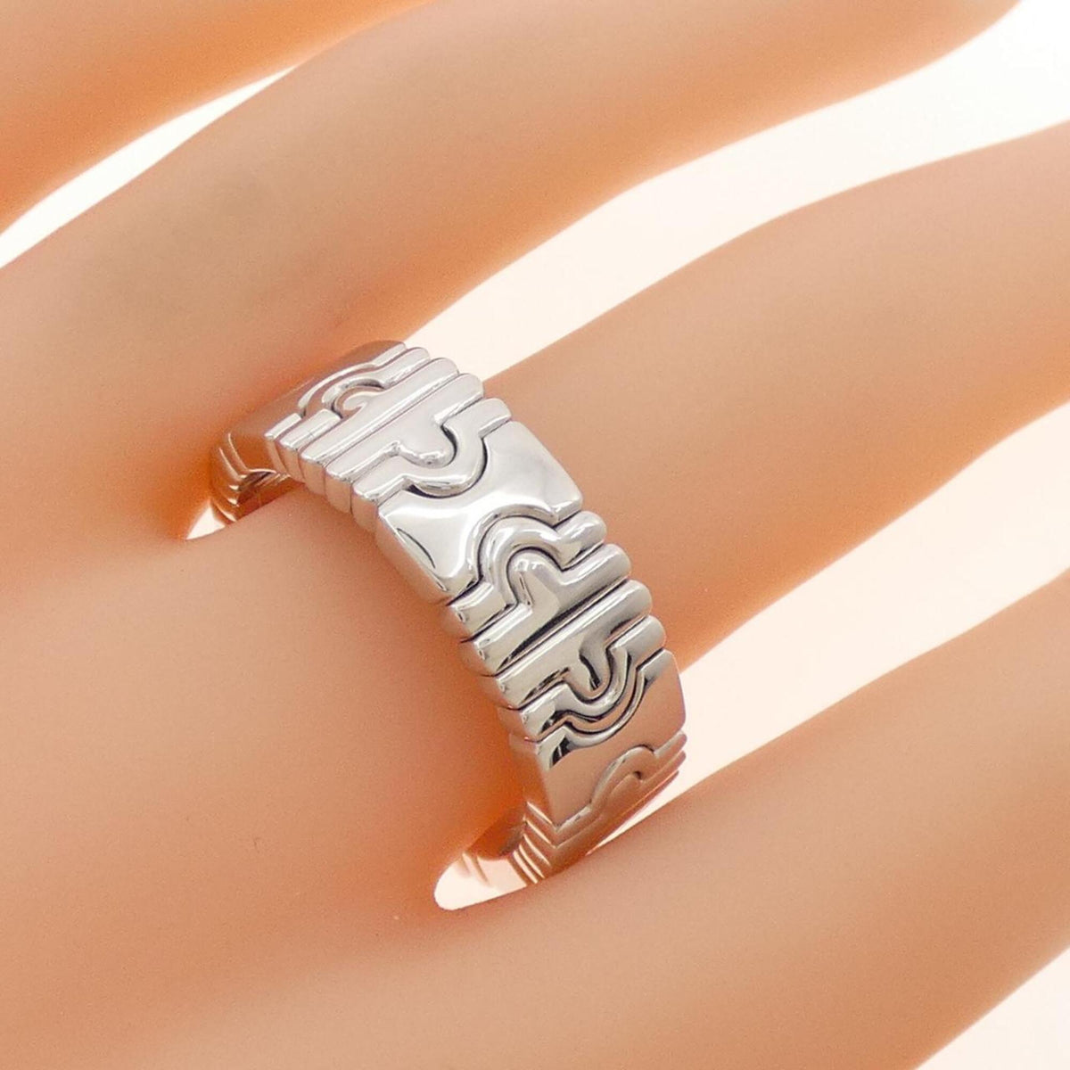Bvlgari White Gold (18K) Band Ring (Pre-Owned)