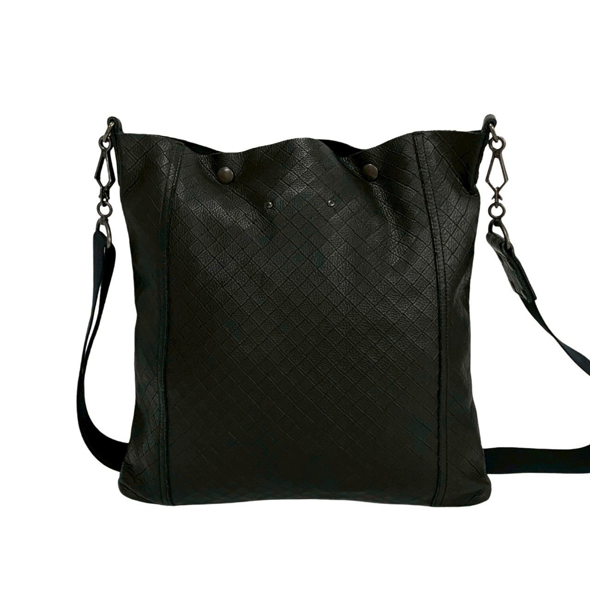 Bottega Veneta Black Leather Pochette Shoulder Bag (Pre-Owned)
