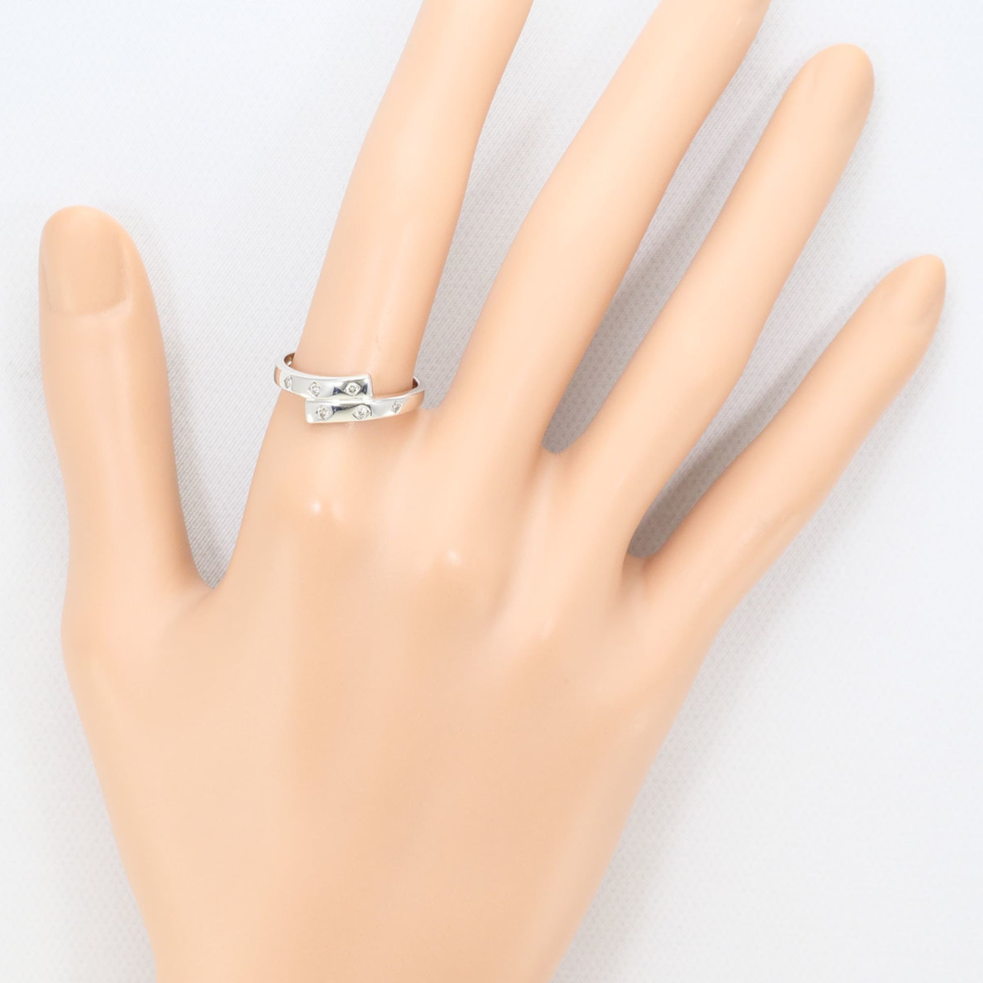 Unbranded White Gold White Gold (18K) Band Ring (Pre-Owned)