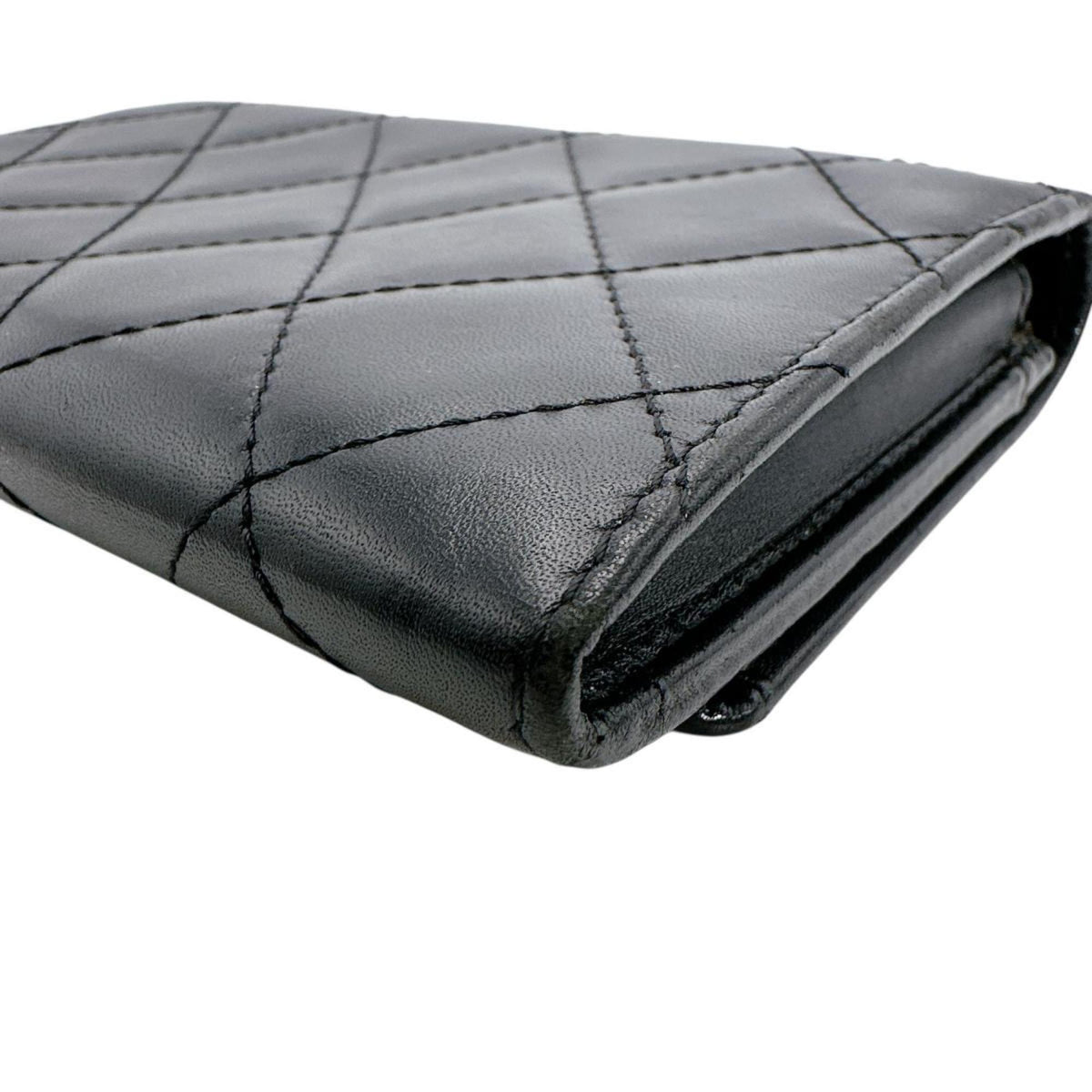 Chanel Black Leather Wallet (Bi-Fold) (Pre-Owned)