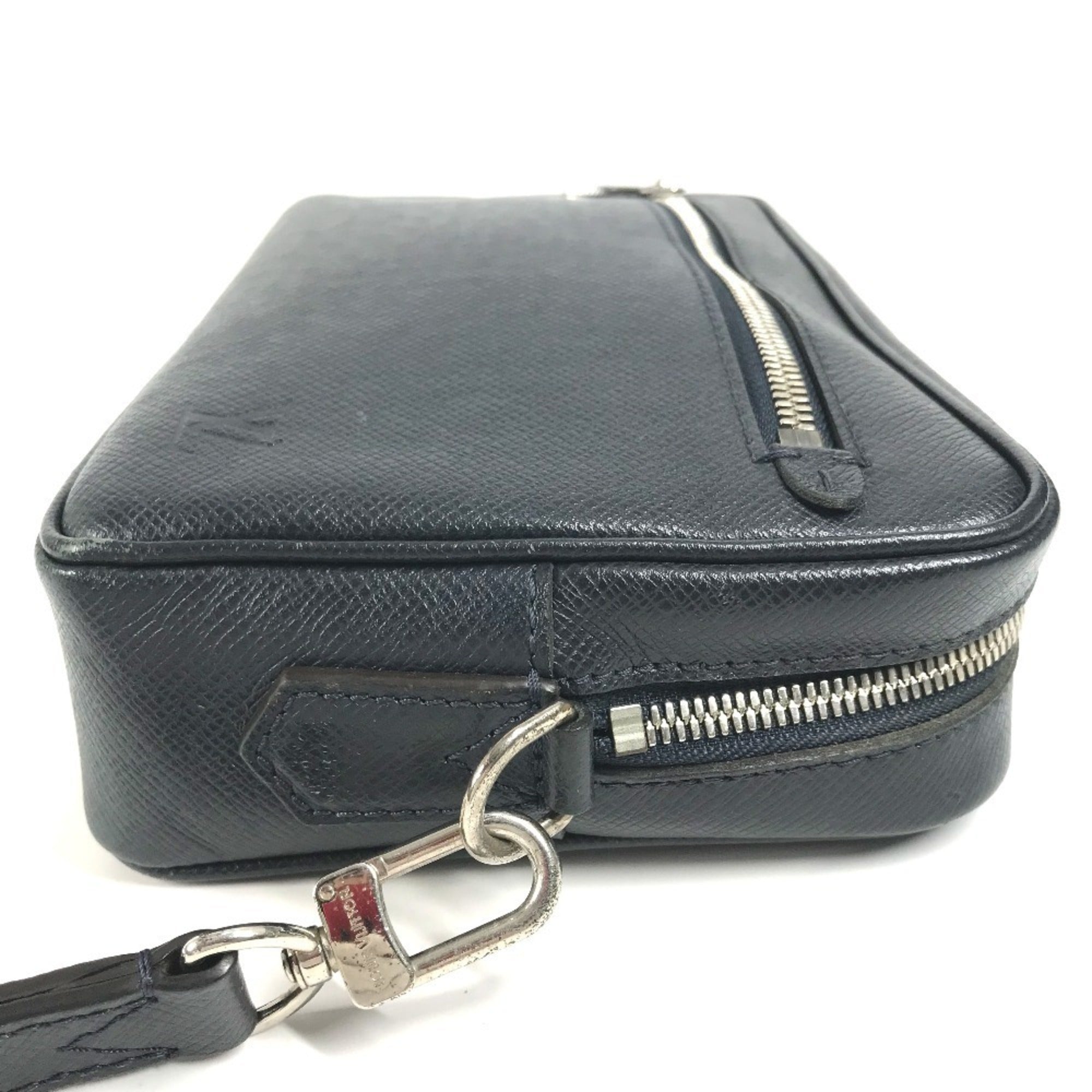 Louis Vuitton Navy Navy Blue Taiga Leather Clutch Bag Pochette Pouch (Pre-Owned)