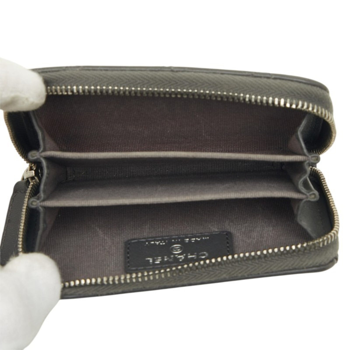 Chanel Gray Leather Coin Purse/Coin Case (Pre-Owned)