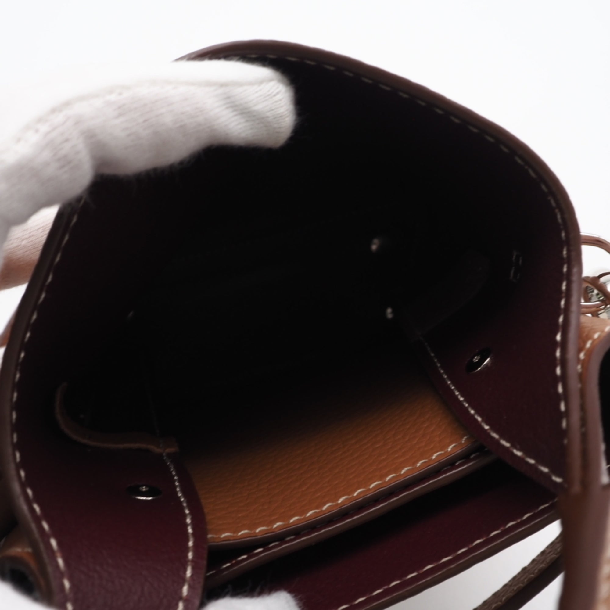 Tod's Brown Leather Handbag (Pre-Owned)